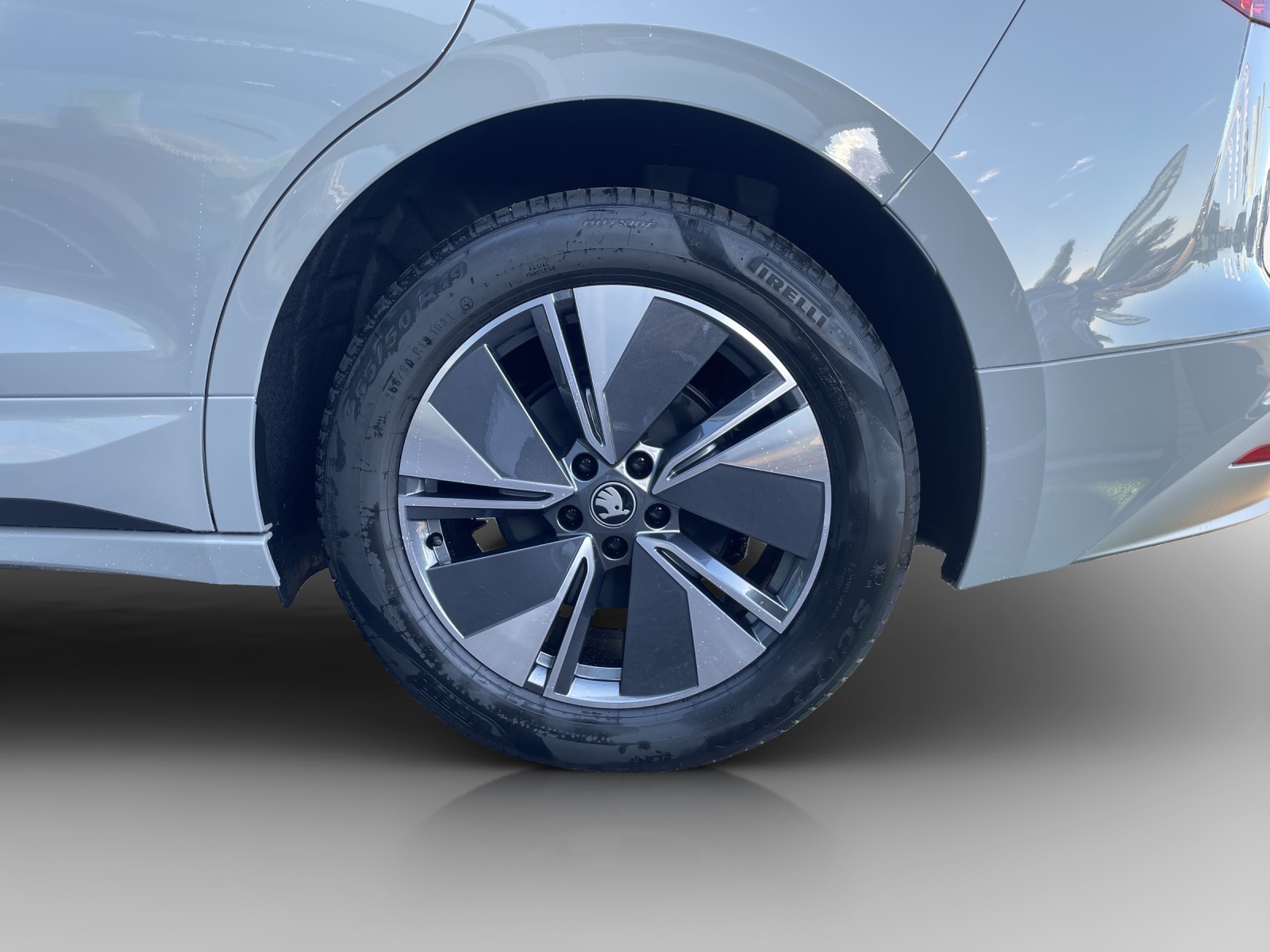 SKODA Enyaq 85x Dynamic 4x4-image-13