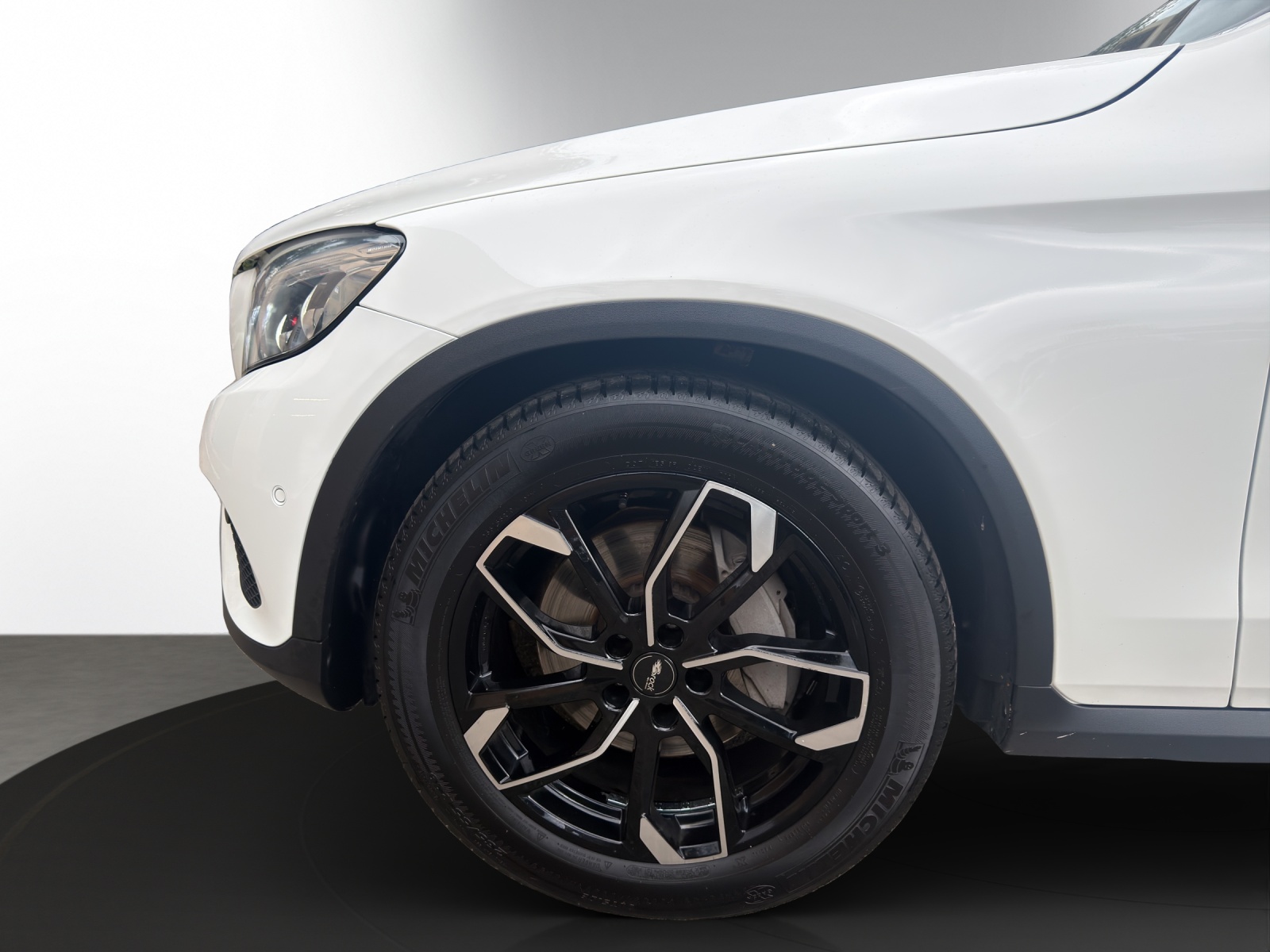 MERCEDES-BENZ GLC 350d Off-Road 4Matic 9G-Tronic-image-6