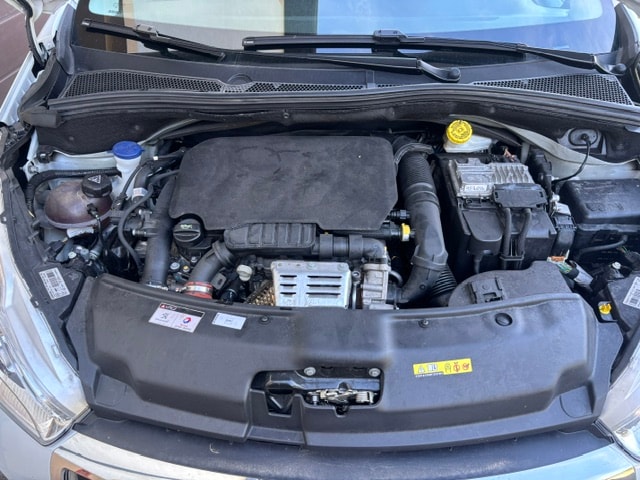 PEUGEOT 208 1.2 PureTech Active EAT6-image-7