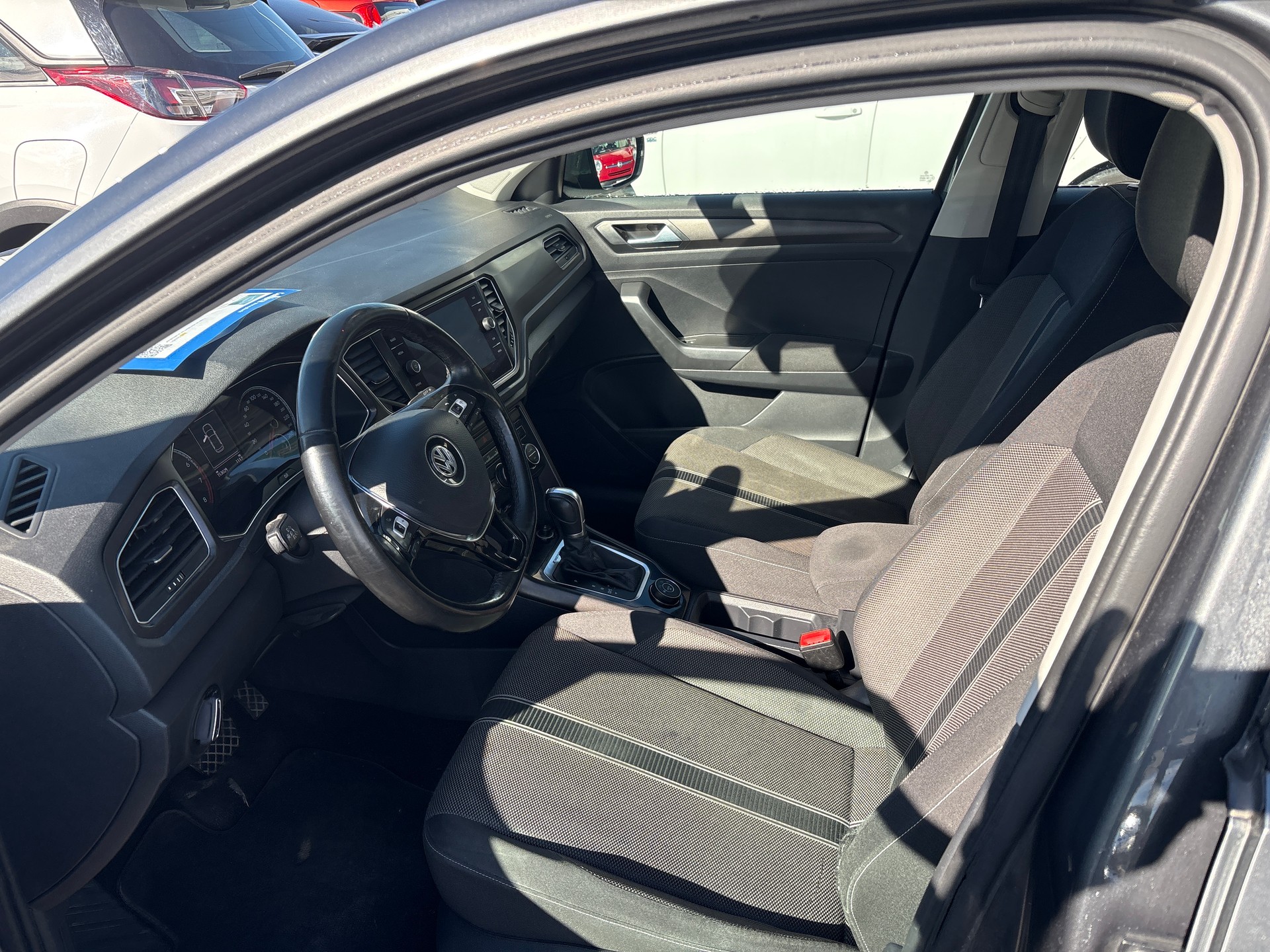 VW T-Roc 2.0 TSI Sport DSG 4Motion-image-6