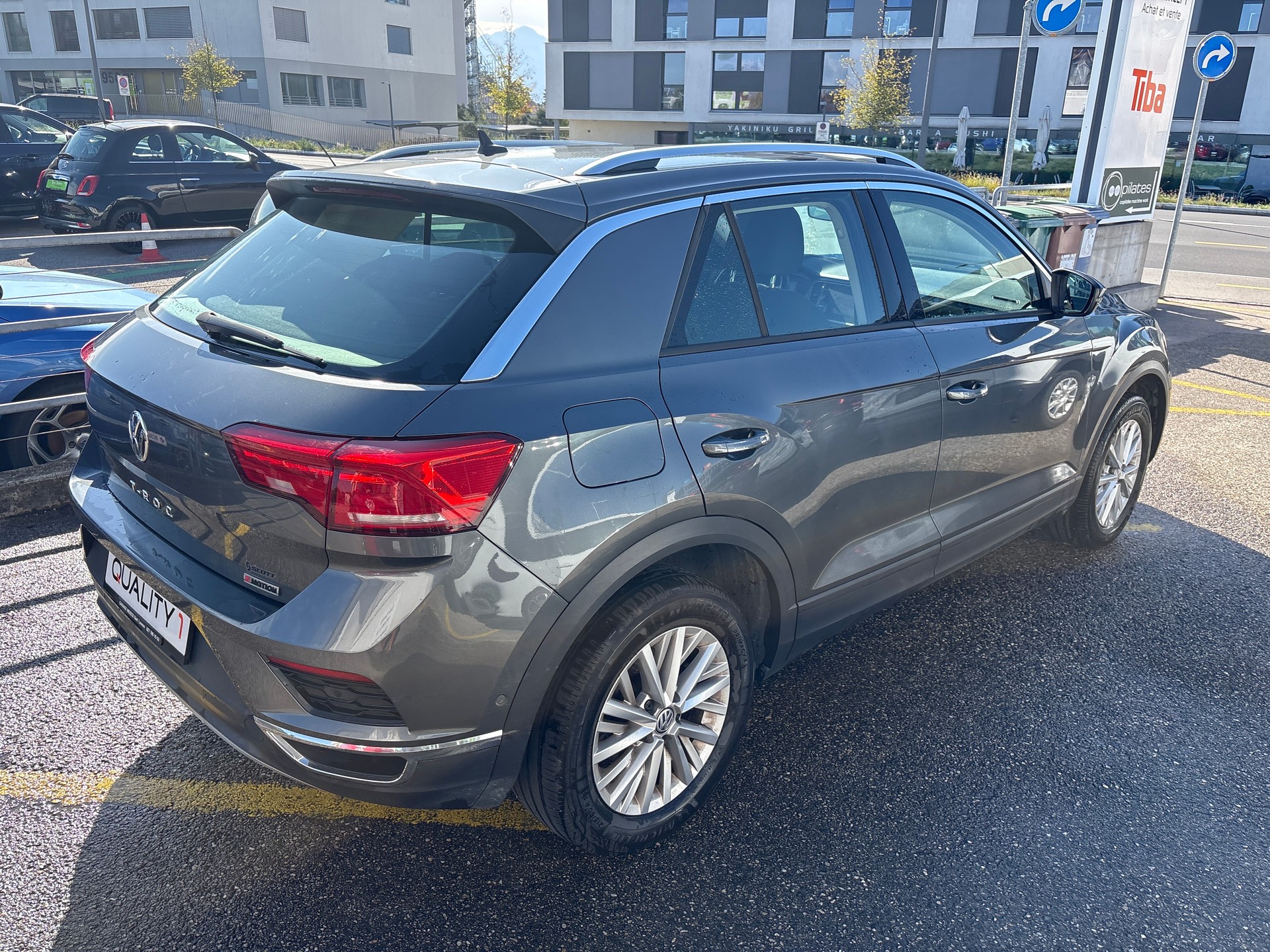 VW T-Roc 2.0 TSI Sport DSG 4Motion-image-2