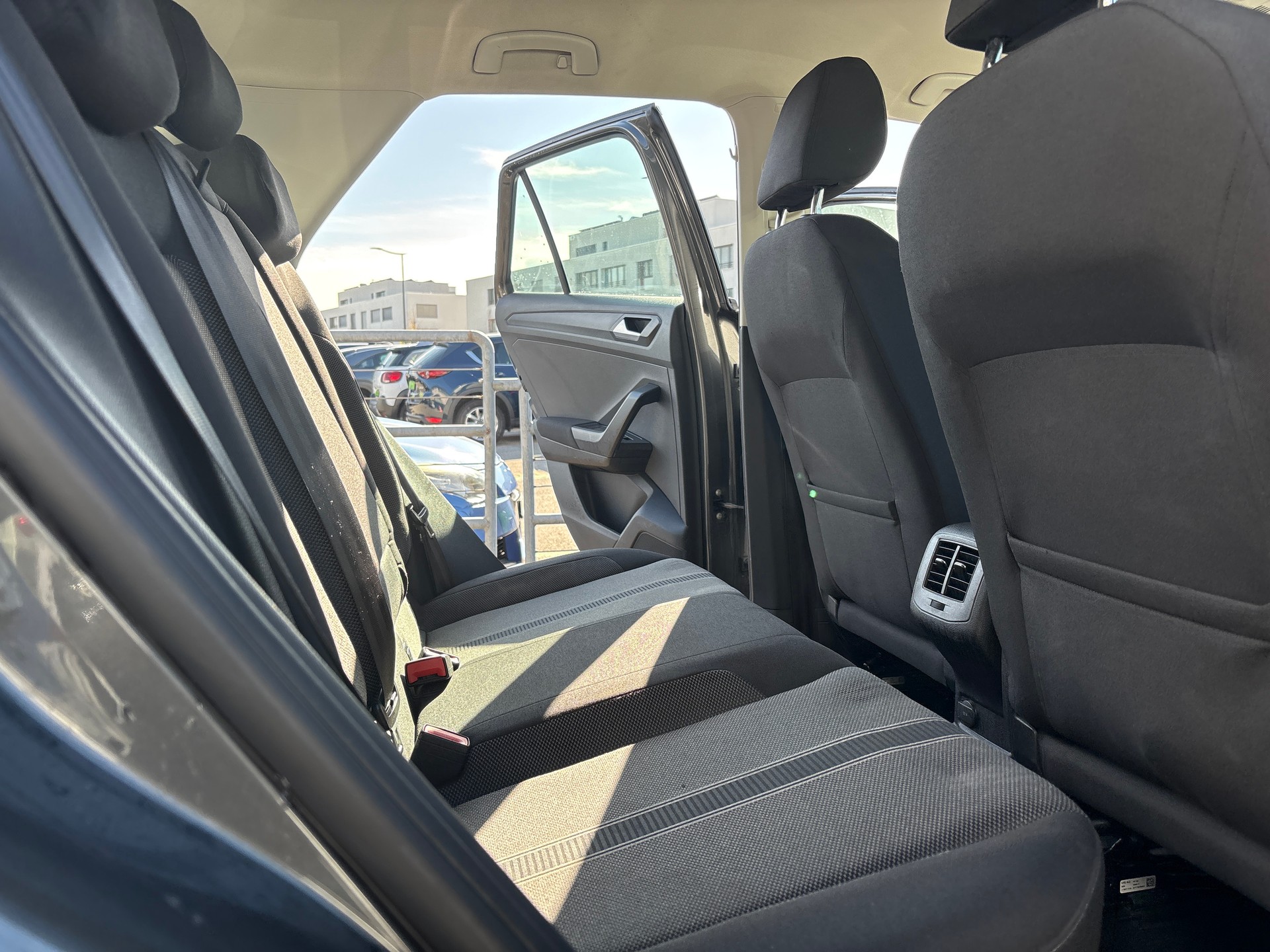 VW T-Roc 2.0 TSI Sport DSG 4Motion-image-9