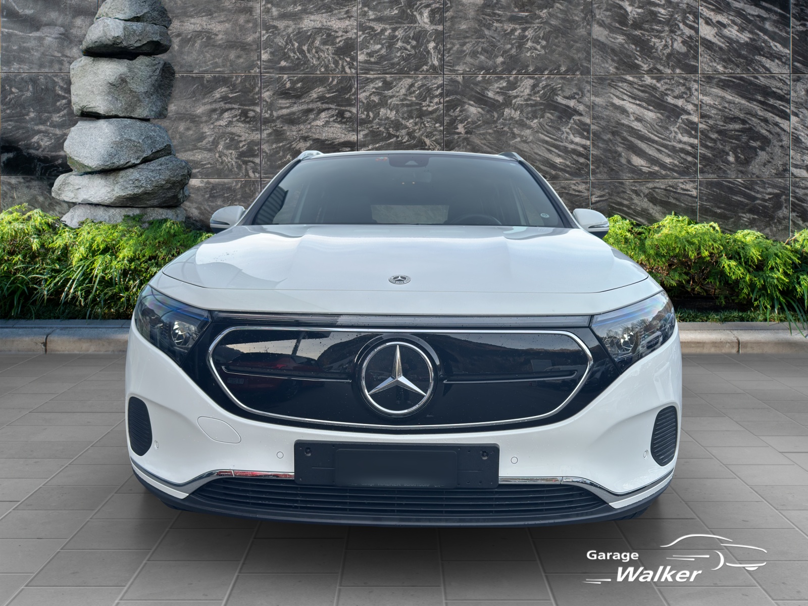 MERCEDES-BENZ EQA 350 4Matic-image-8