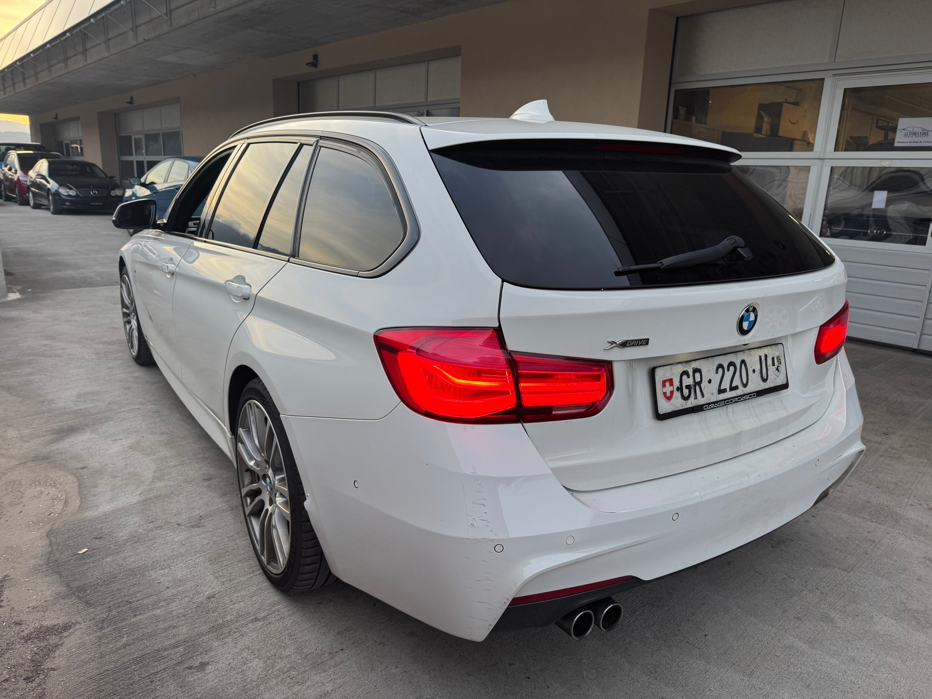 BMW 335d xDrive Touring M Sport Line Steptronic-image-6