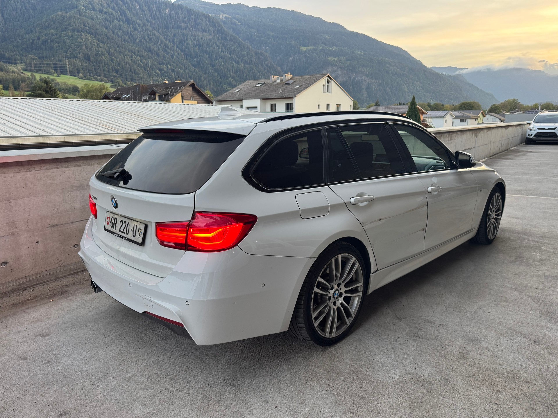 BMW 335d xDrive Touring M Sport Line Steptronic-image-4