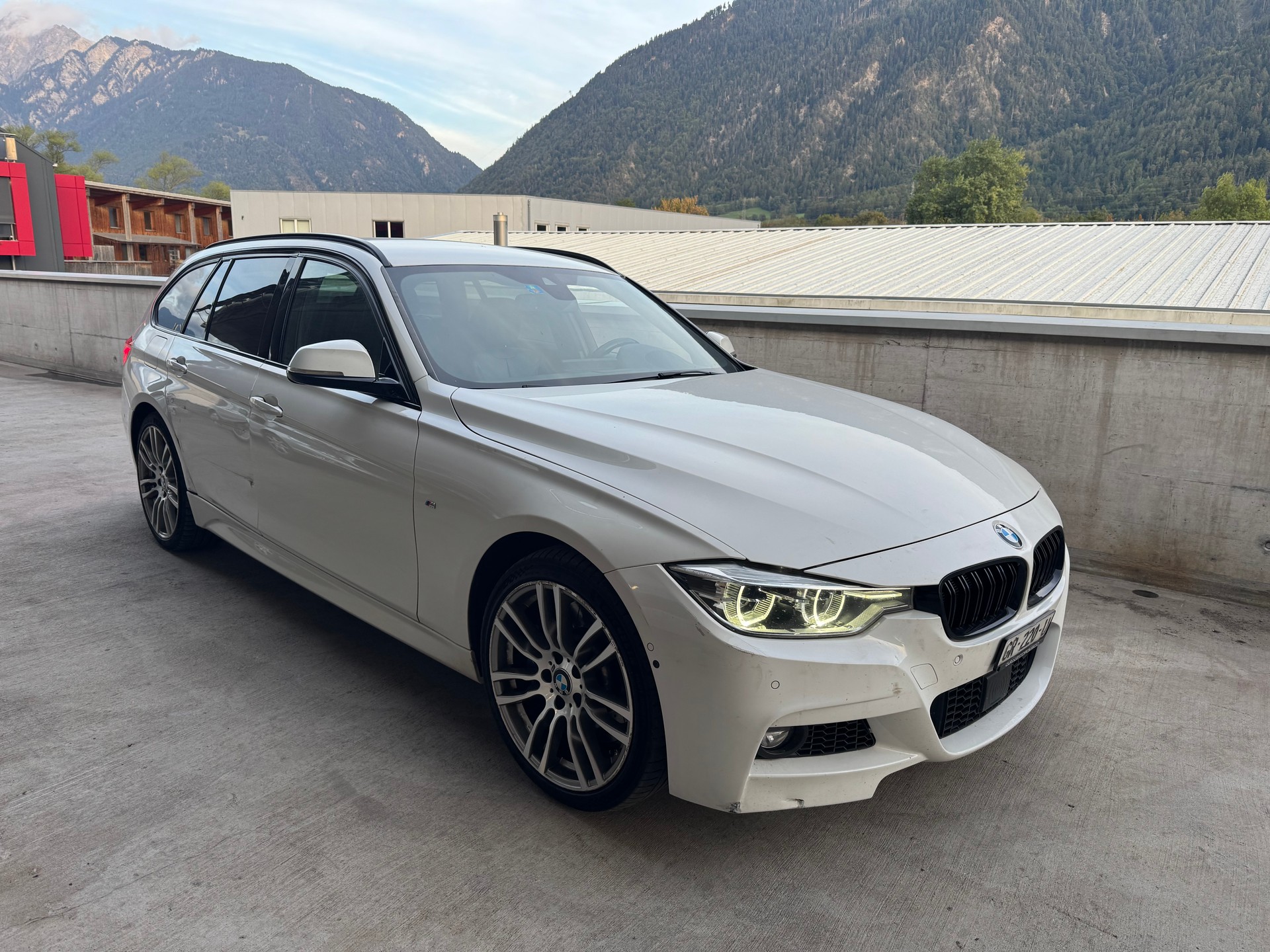 BMW 335d xDrive Touring M Sport Line Steptronic-image-2