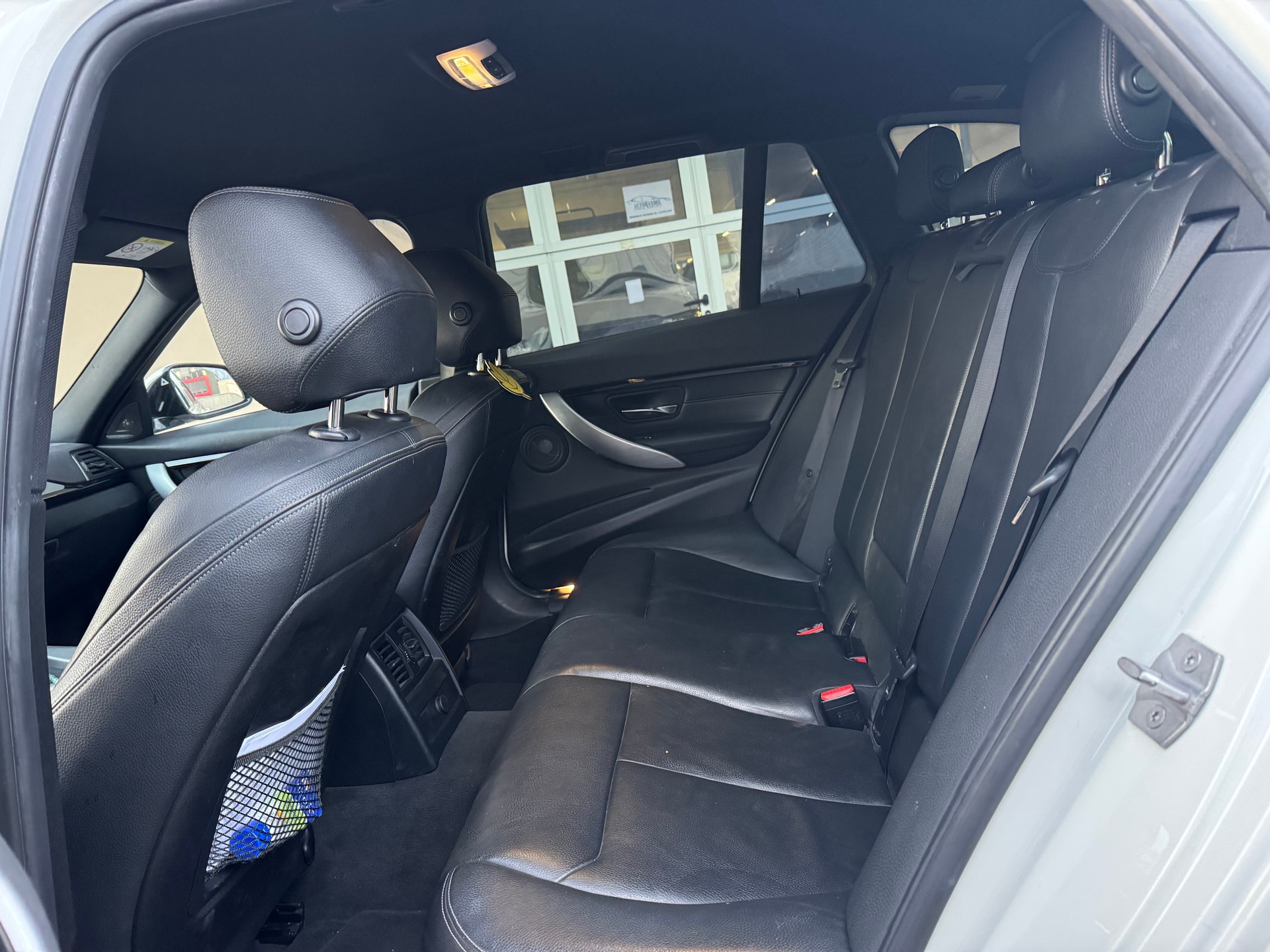 BMW 335d xDrive Touring M Sport Line Steptronic-image-8