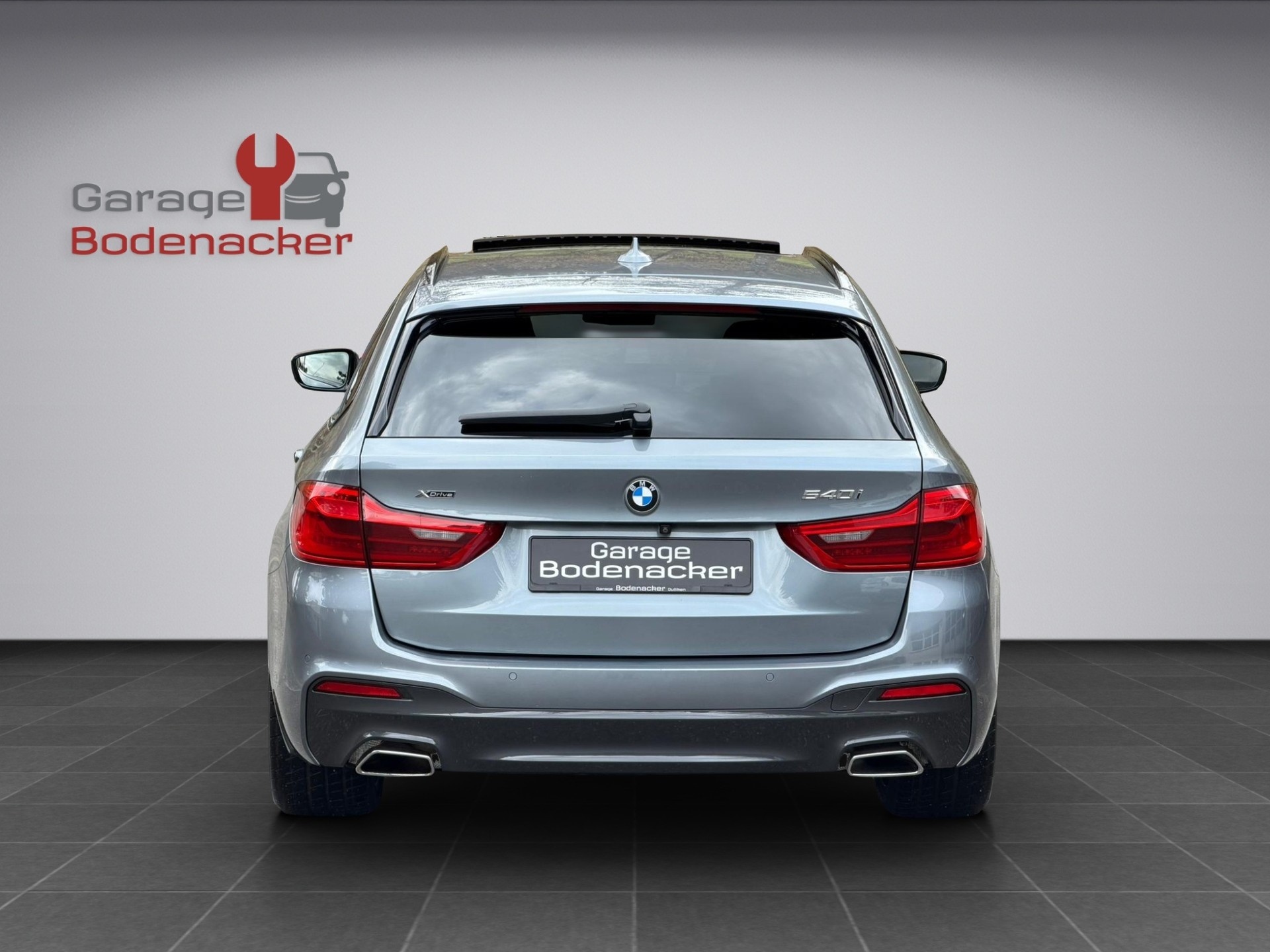 BMW 540i xDrive Touring M Sport Line Steptronic * M Paket * B58 * Vollausstattung !! * NP. 130'280.- *-image-16