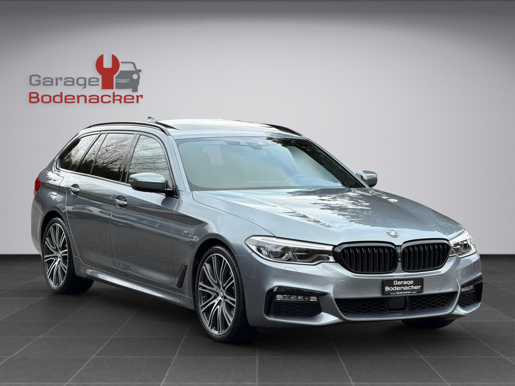 BMW 540i xDrive Touring M Sport Line Steptronic * M Paket * B58 * Vollausstattung !! * NP. 130'280.- *-image-6