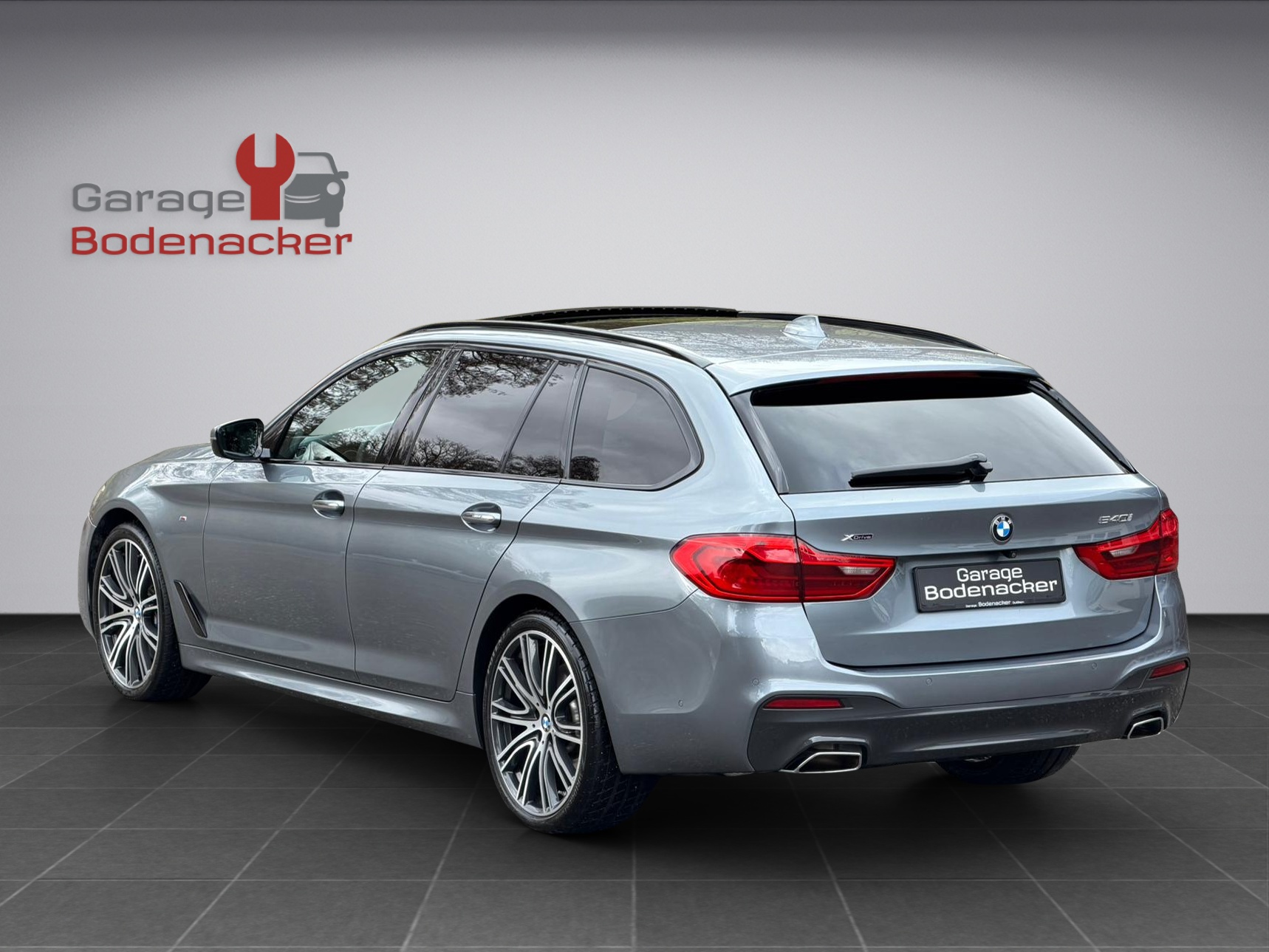 BMW 540i xDrive Touring M Sport Line Steptronic * M Paket * B58 * Vollausstattung !! * NP. 130'280.- *-image-3