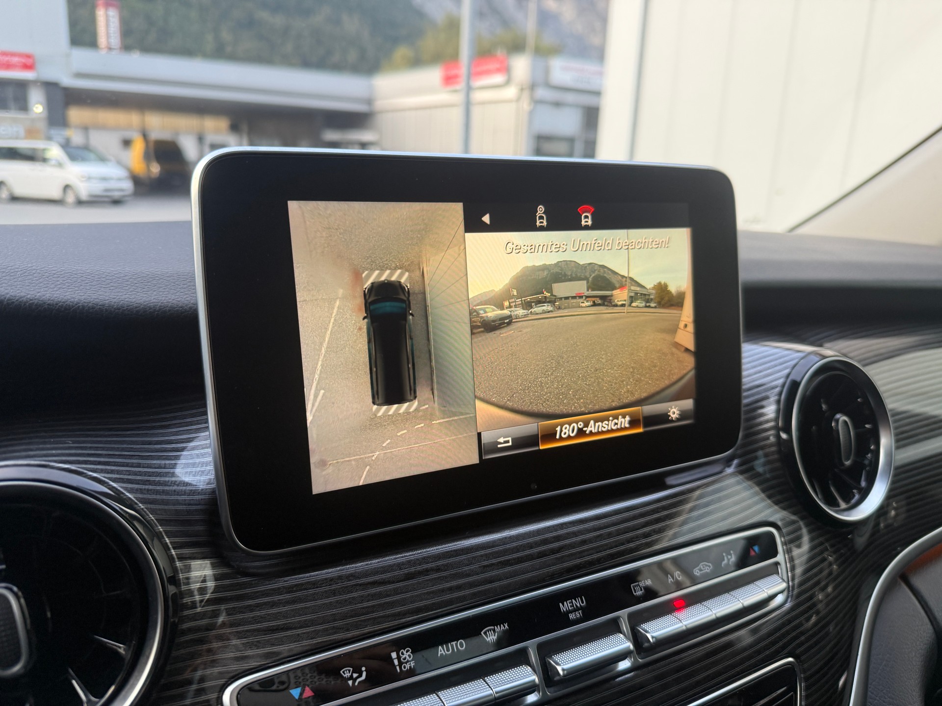 MERCEDES-BENZ V 250 d lang Exclusive 4Matic 9G-Tronic-image-24