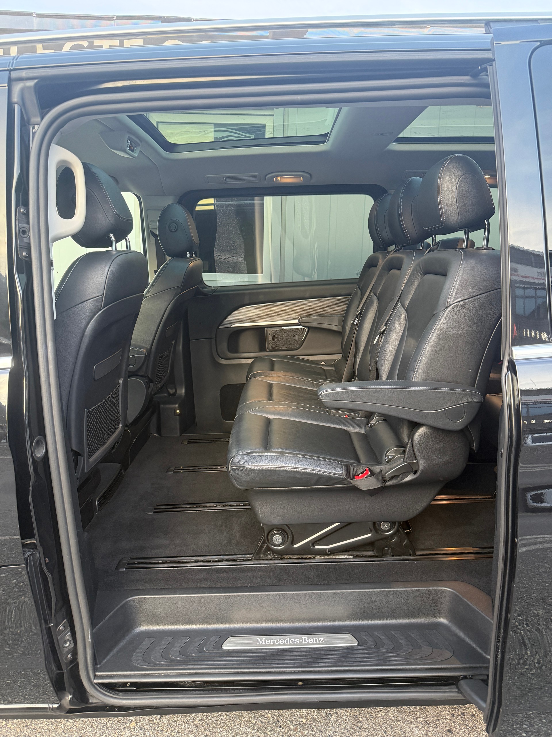 MERCEDES-BENZ V 250 d lang Exclusive 4Matic 9G-Tronic-image-13