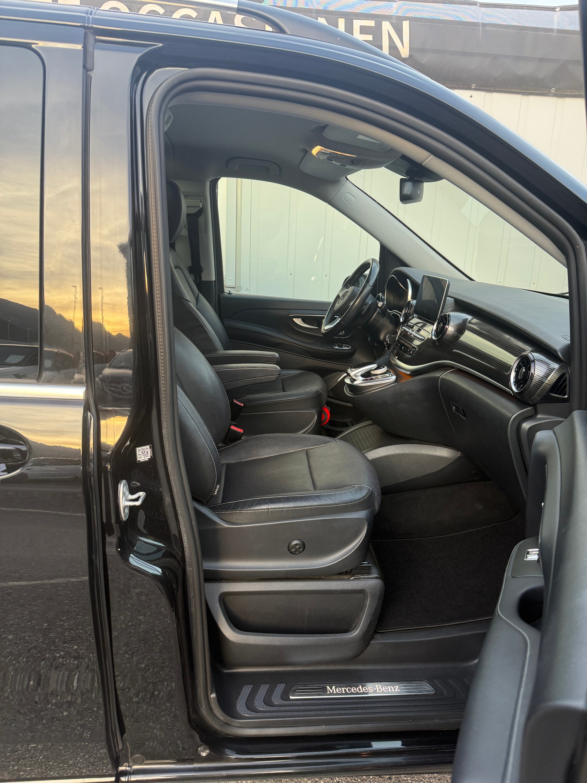 MERCEDES-BENZ V 250 d lang Exclusive 4Matic 9G-Tronic-image-15