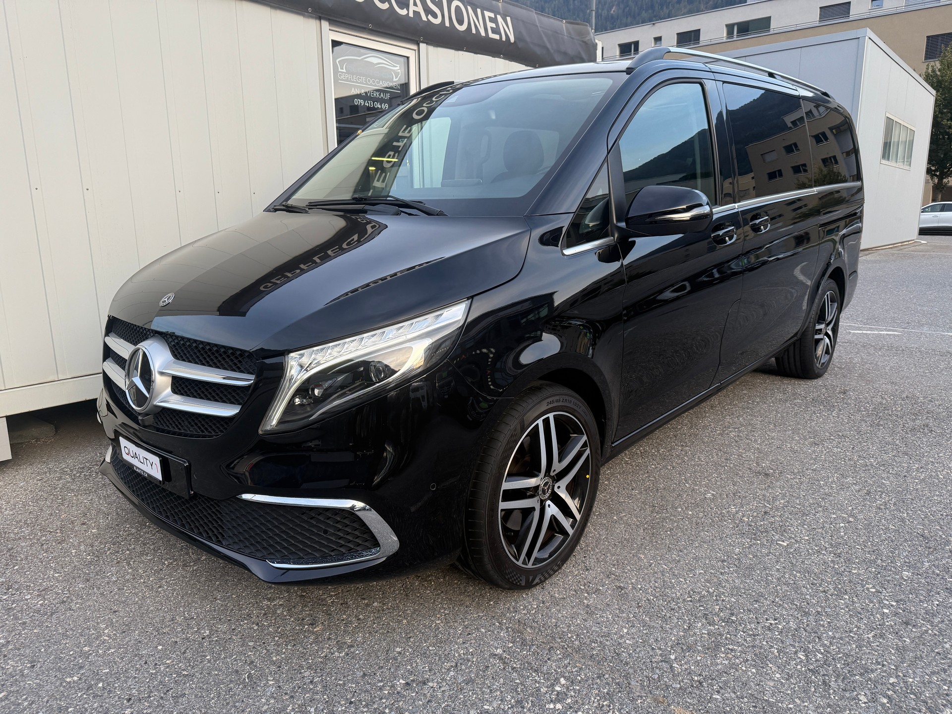 MERCEDES-BENZ V 250 d lang Exclusive 4Matic 9G-Tronic-image-10