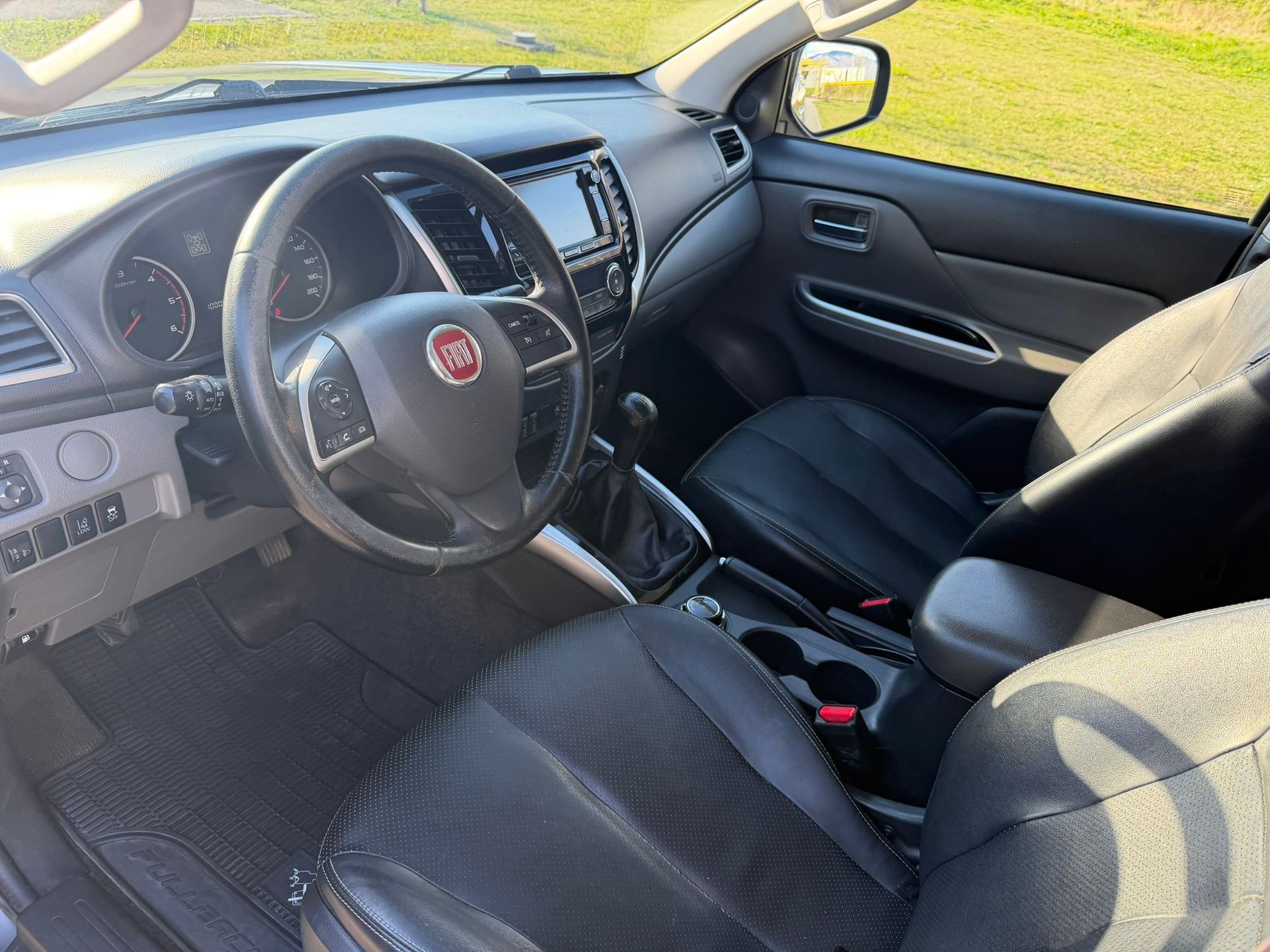 FIAT Fullback LX 2.4 MJ DC Swiss 4WD-image-9