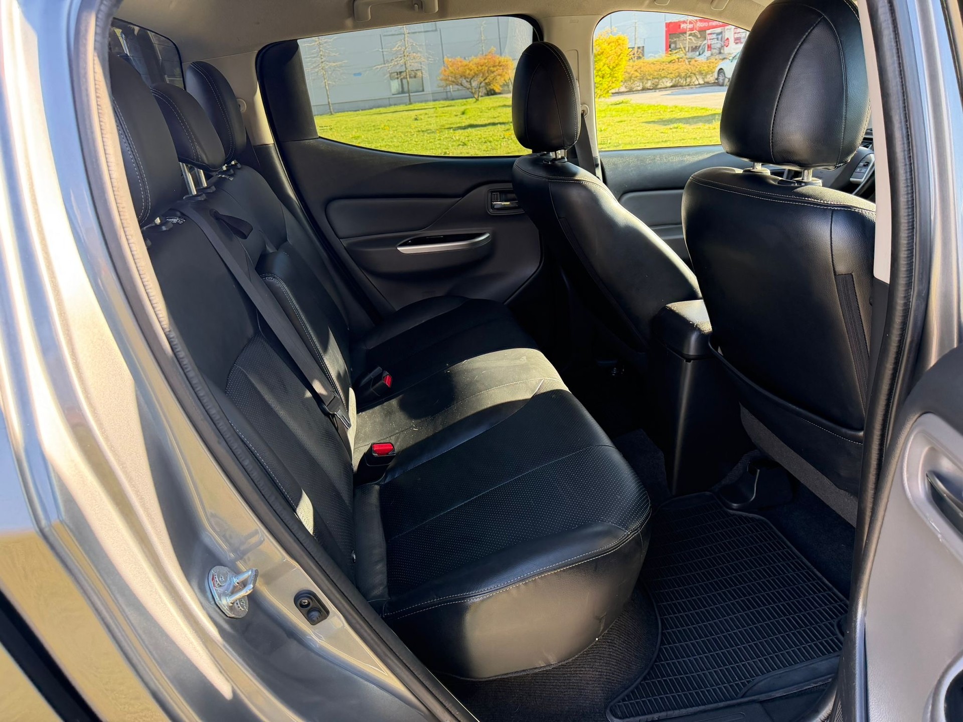 FIAT Fullback LX 2.4 MJ DC Swiss 4WD-image-10