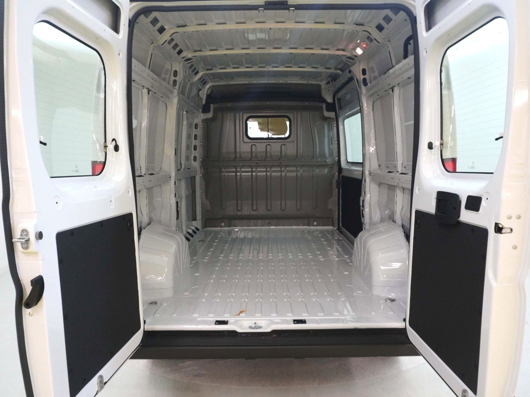 CITROEN Jumper Kaw. 35+ L2H2 2.2 BlueHDi 180 S/S-image-19