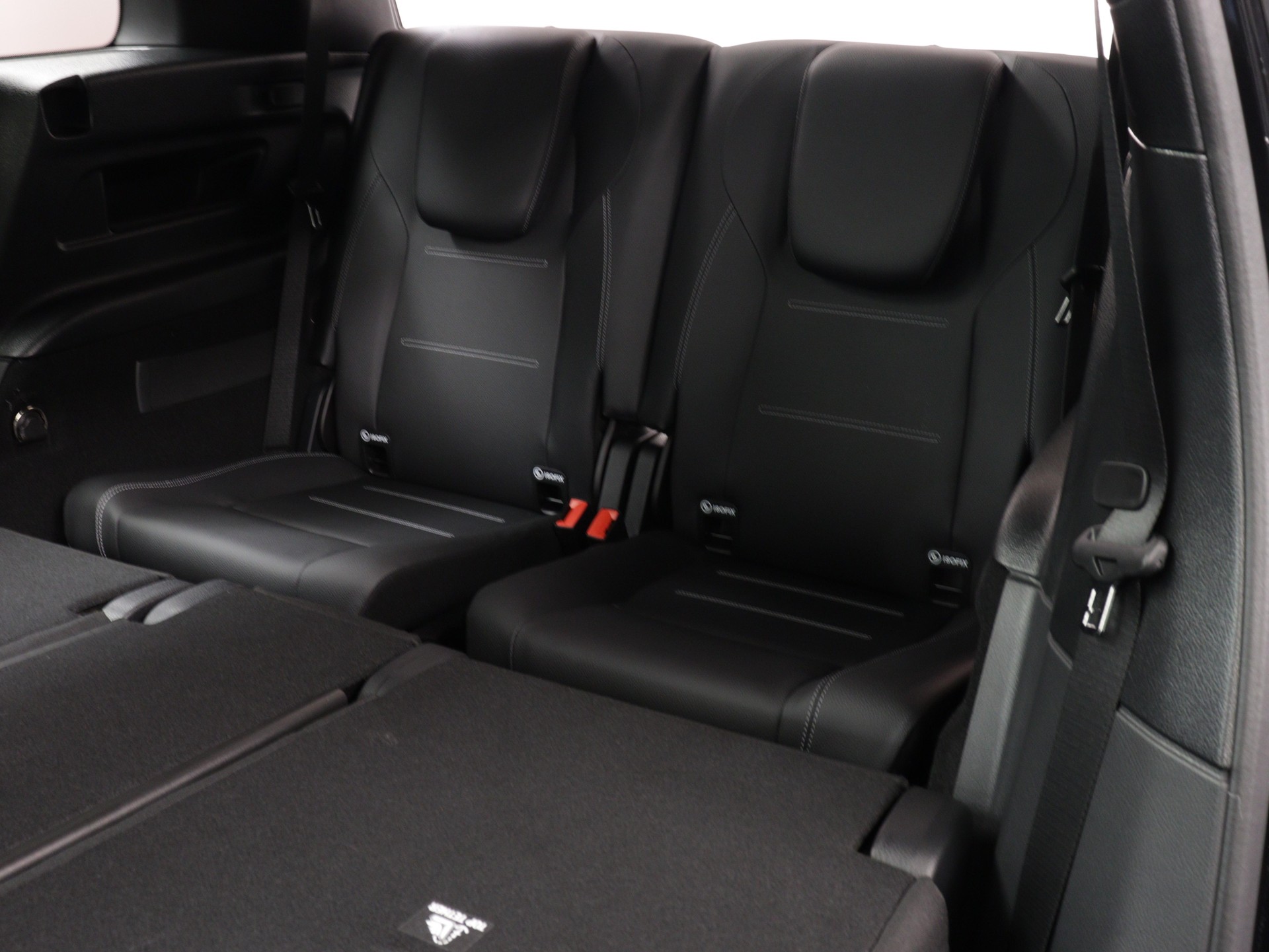 MERCEDES-BENZ GLB 220 d AMG Line 4matic-image-10