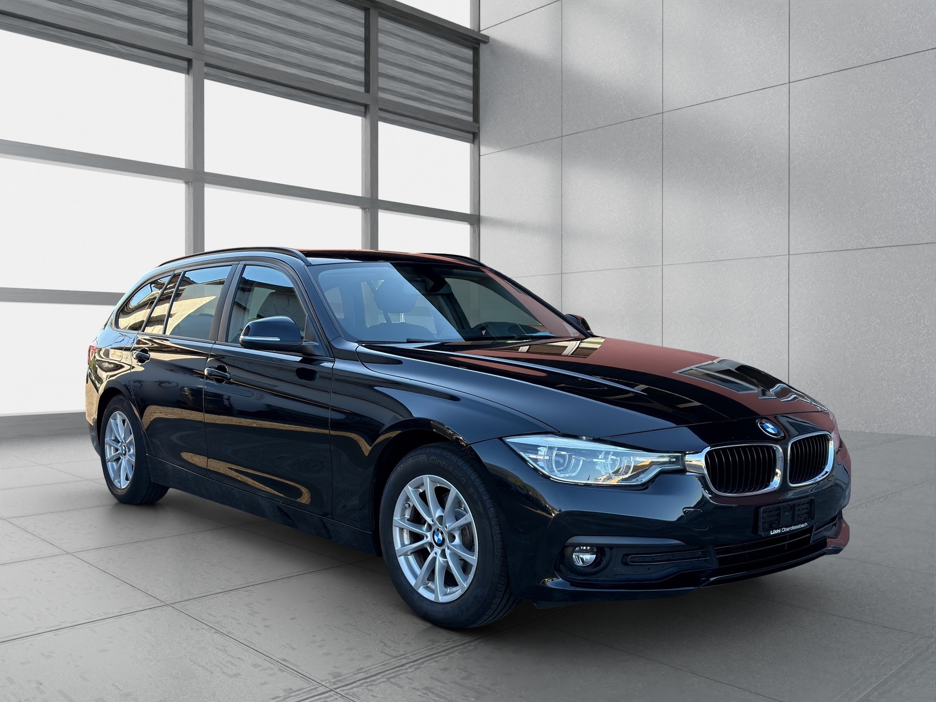 BMW 316d Touring Business Steptronic-image-2