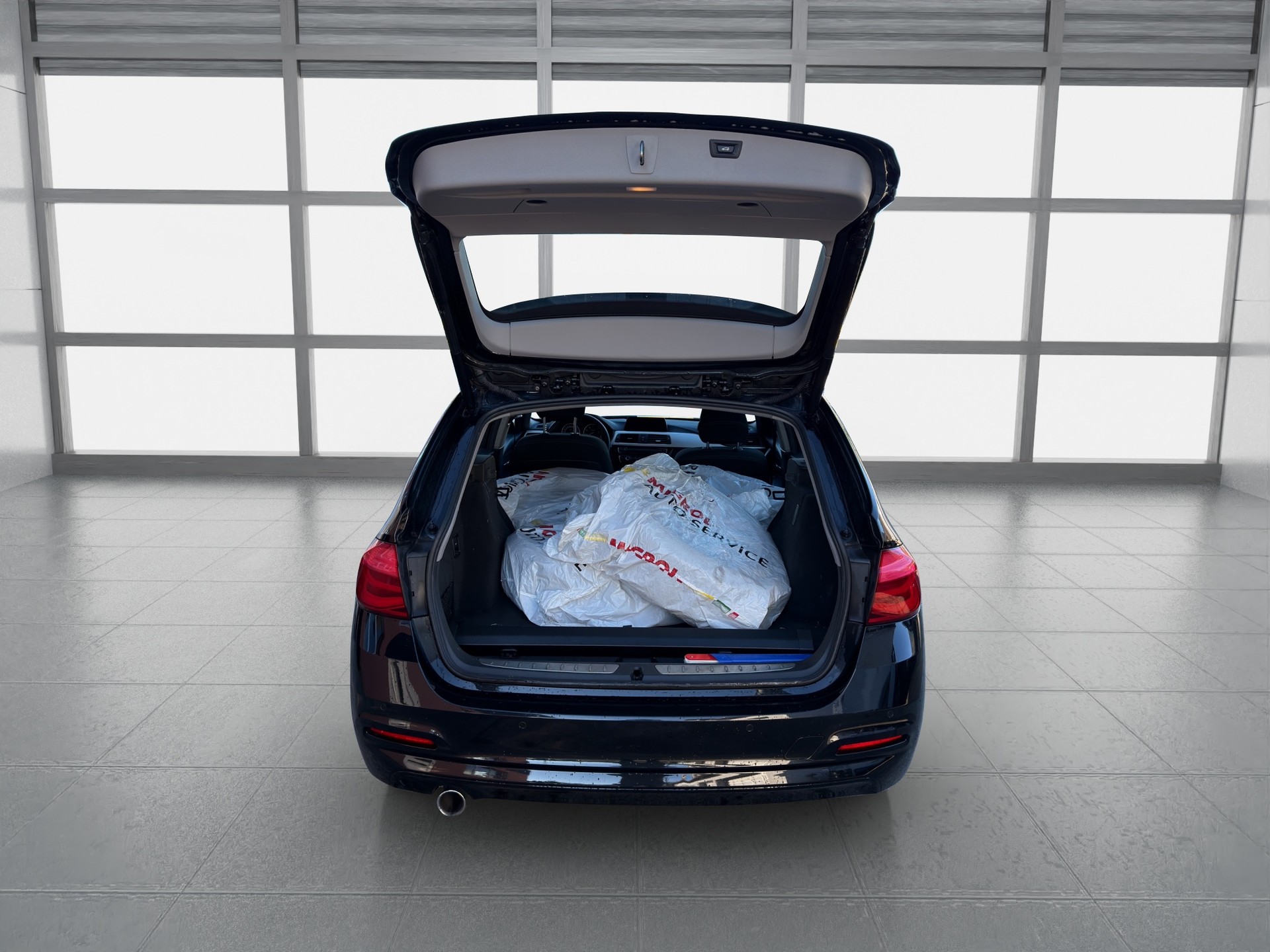 BMW 316d Touring Business Steptronic-image-13