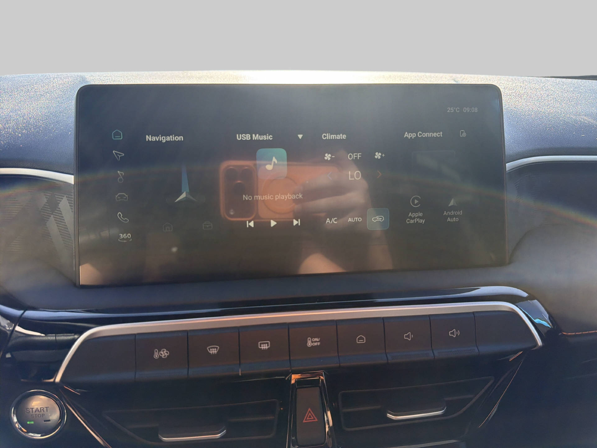 MG 3 1.5 Hybrid Luxury-image-4