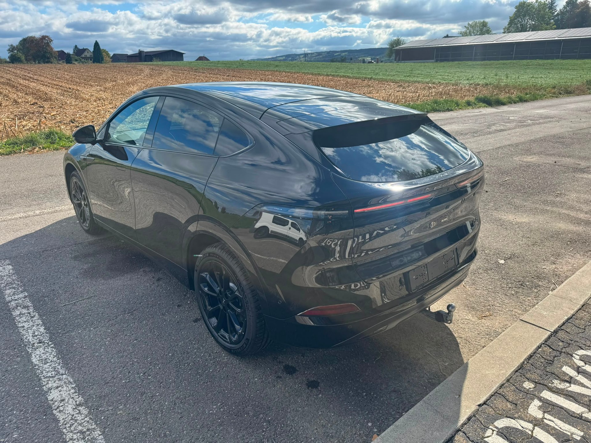 XPENG G6 80kWh Performance AWD Black Edition-image-4