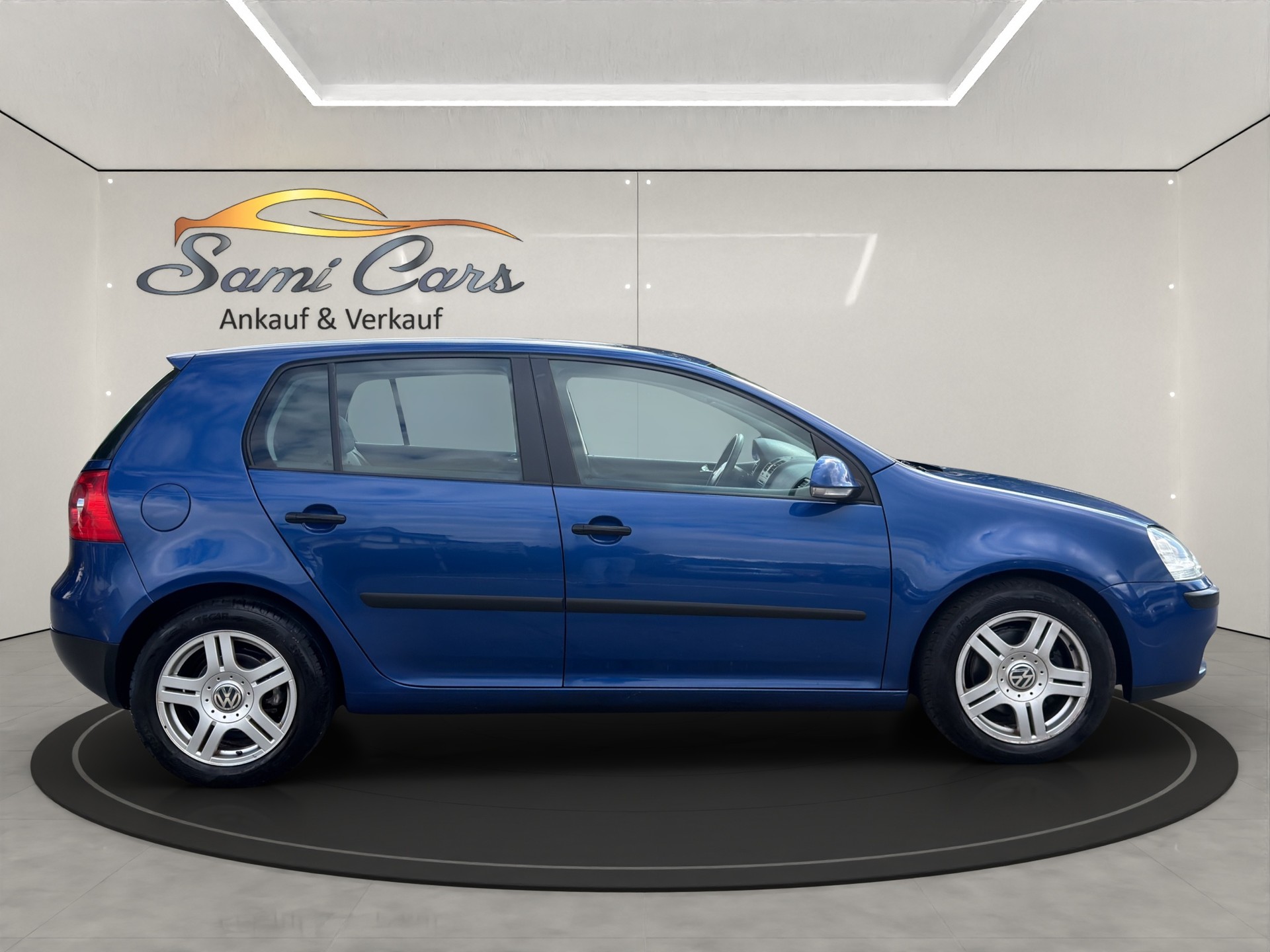 VW Golf 1.9 TDI Comfortline 4Motion-image-1
