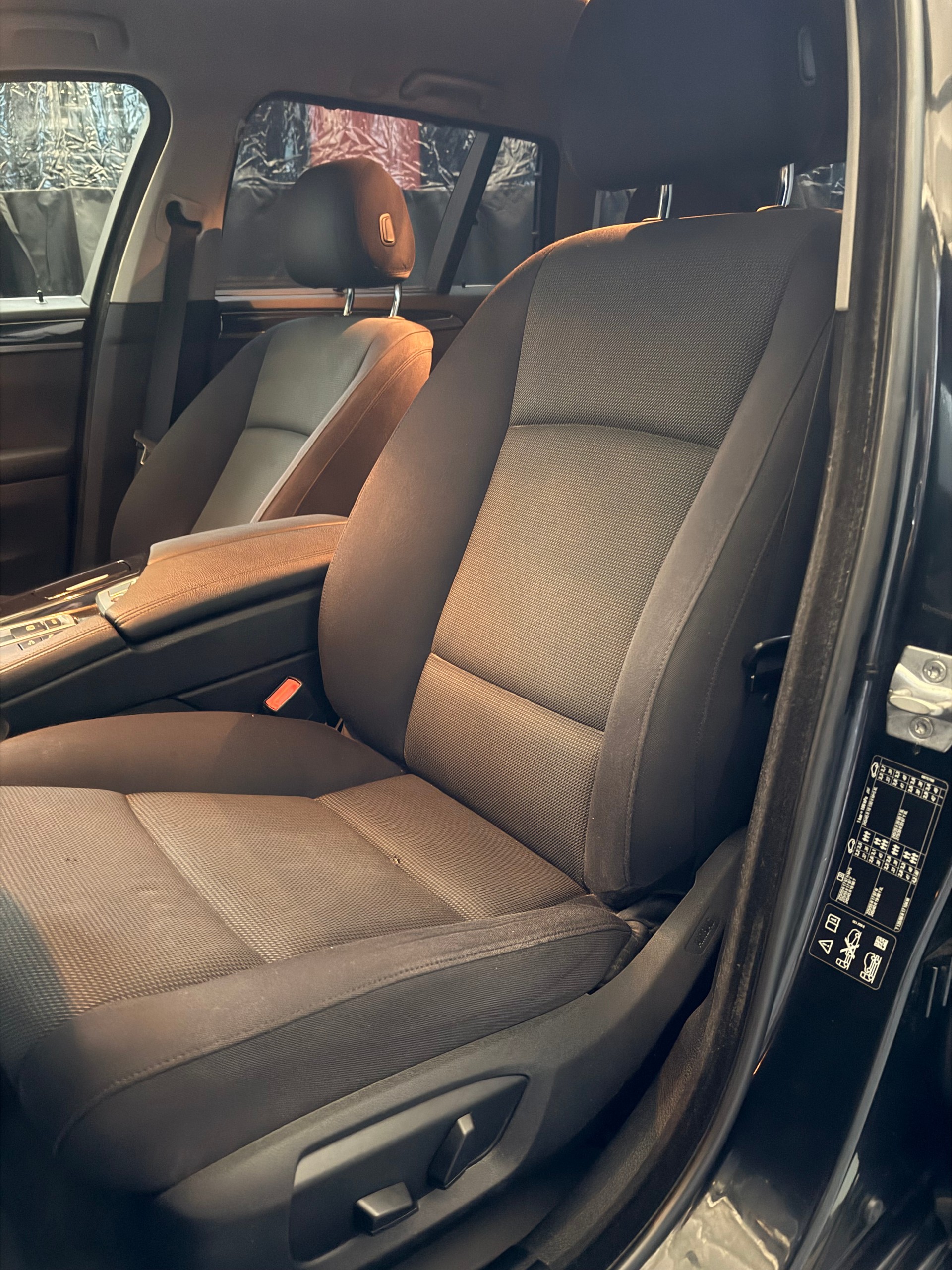 BMW 520d Touring xDrive Luxury Line Steptronic-image-5