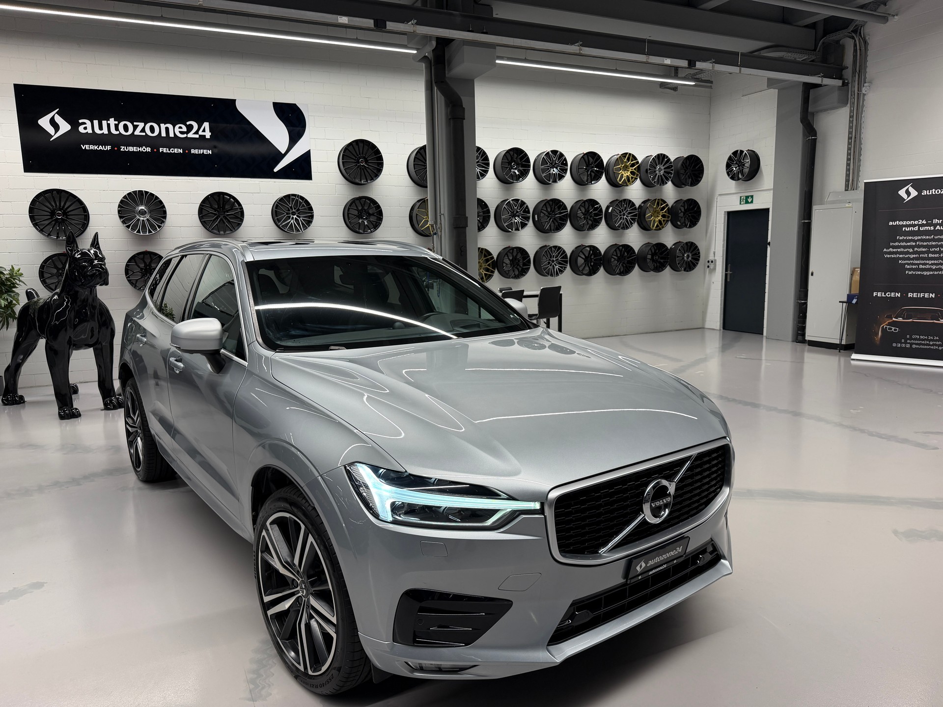 VOLVO XC60 2.0 T6 R-Design AWD *CH-Auto*Gratis Service*Frisch MFK*Garantie*Adaptive Luftfederung*-image-1