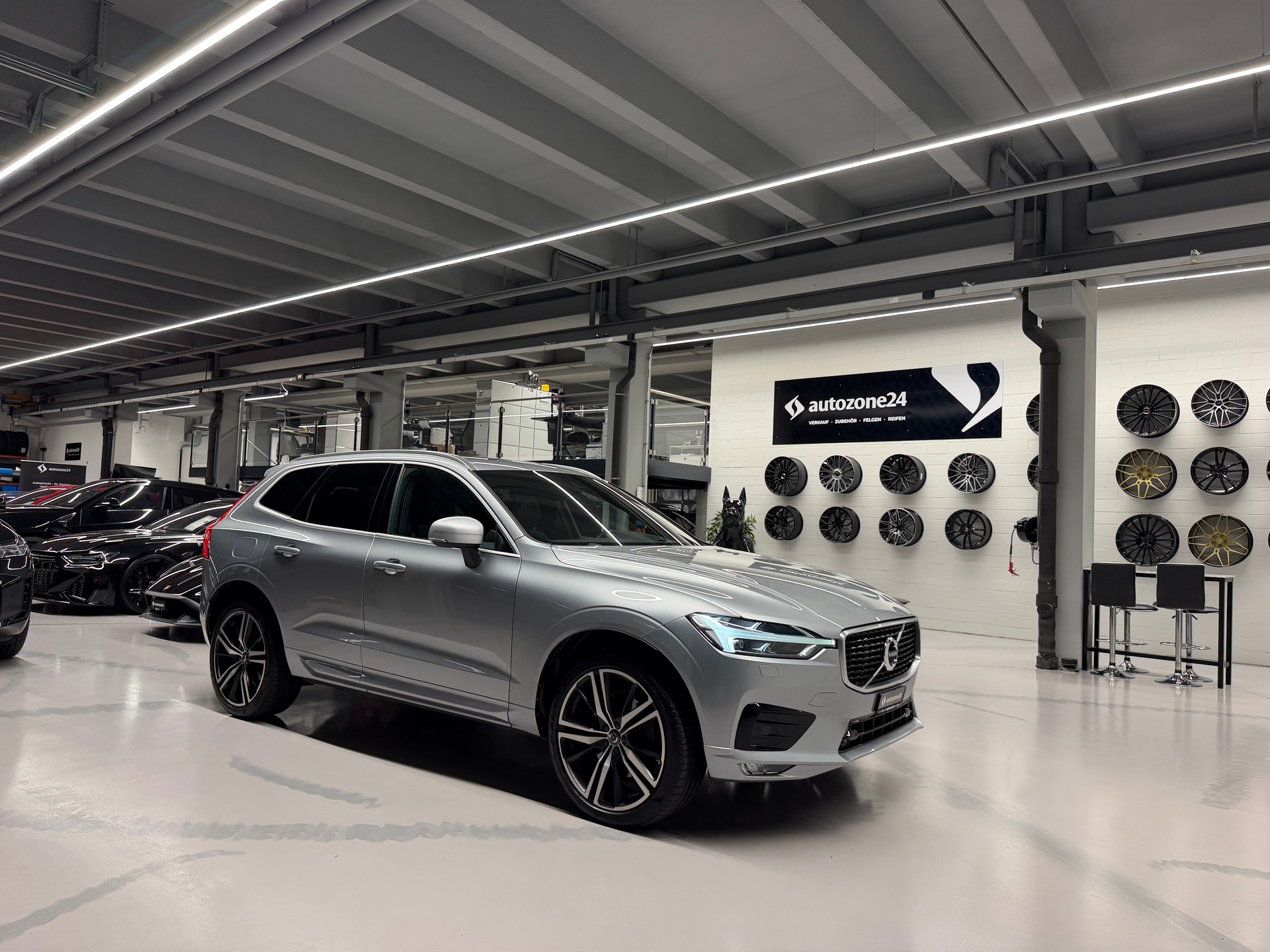 VOLVO XC60 2.0 T6 R-Design AWD *CH-Auto*Gratis Service*Frisch MFK*Garantie*Adaptive Luftfederung*-image-8