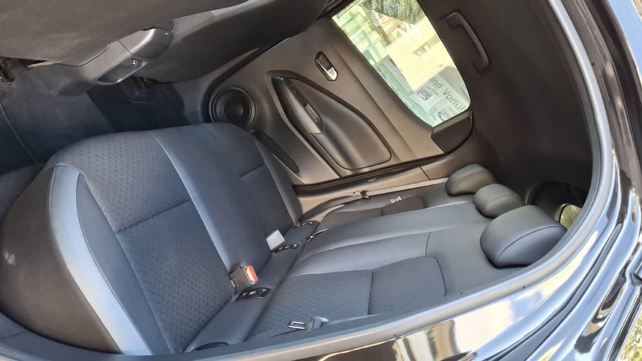NISSAN Juke 1.6 Hybrid N-Connecta-image-7