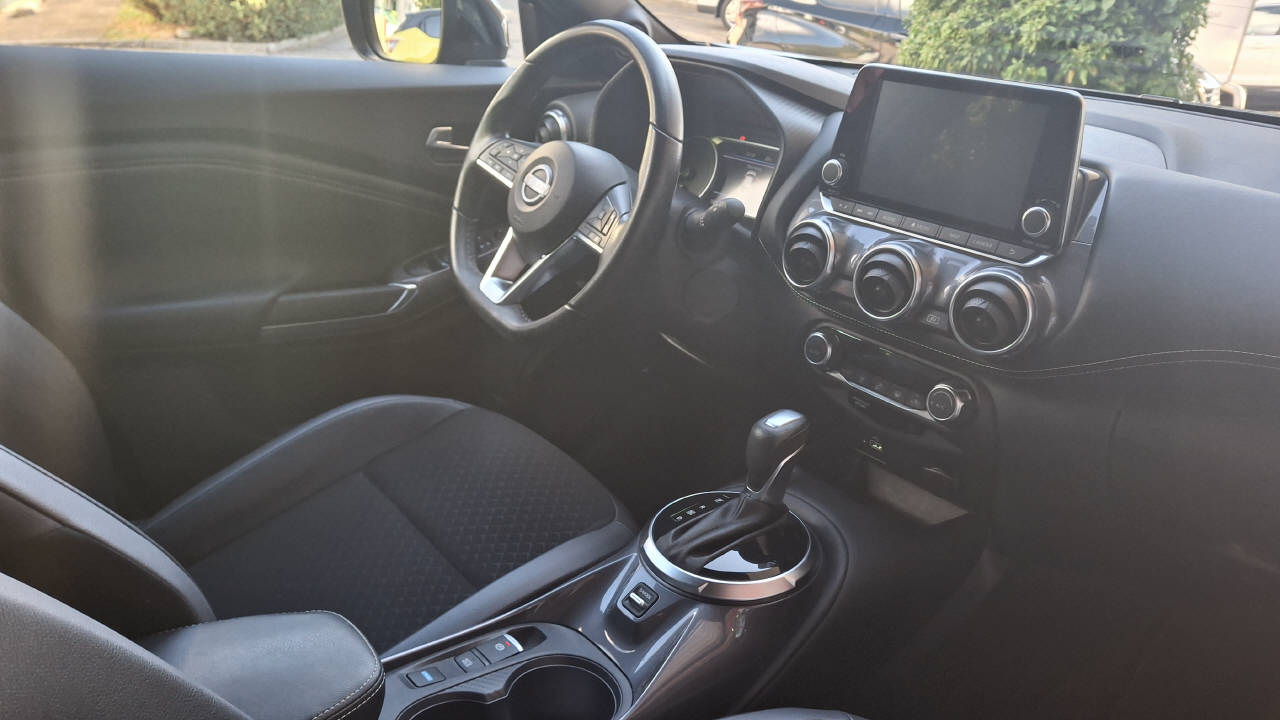 NISSAN Juke 1.6 Hybrid N-Connecta-image-6