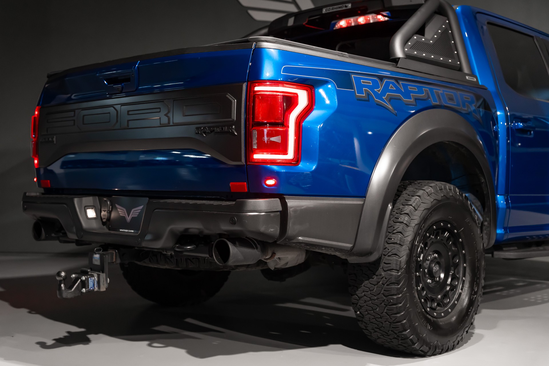 FORD F-150 Raptor CrewCab-image-11