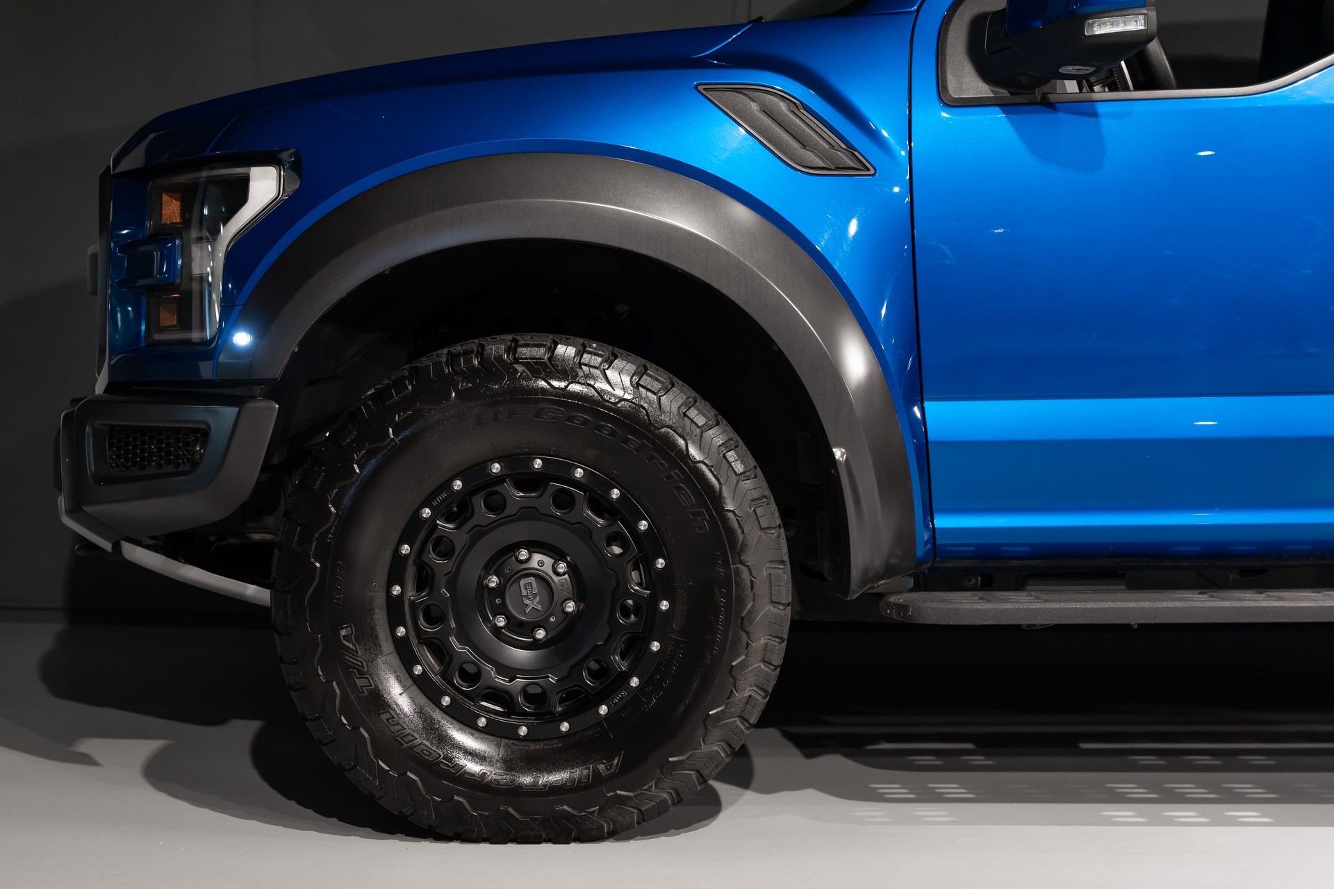 FORD F-150 Raptor CrewCab-image-6