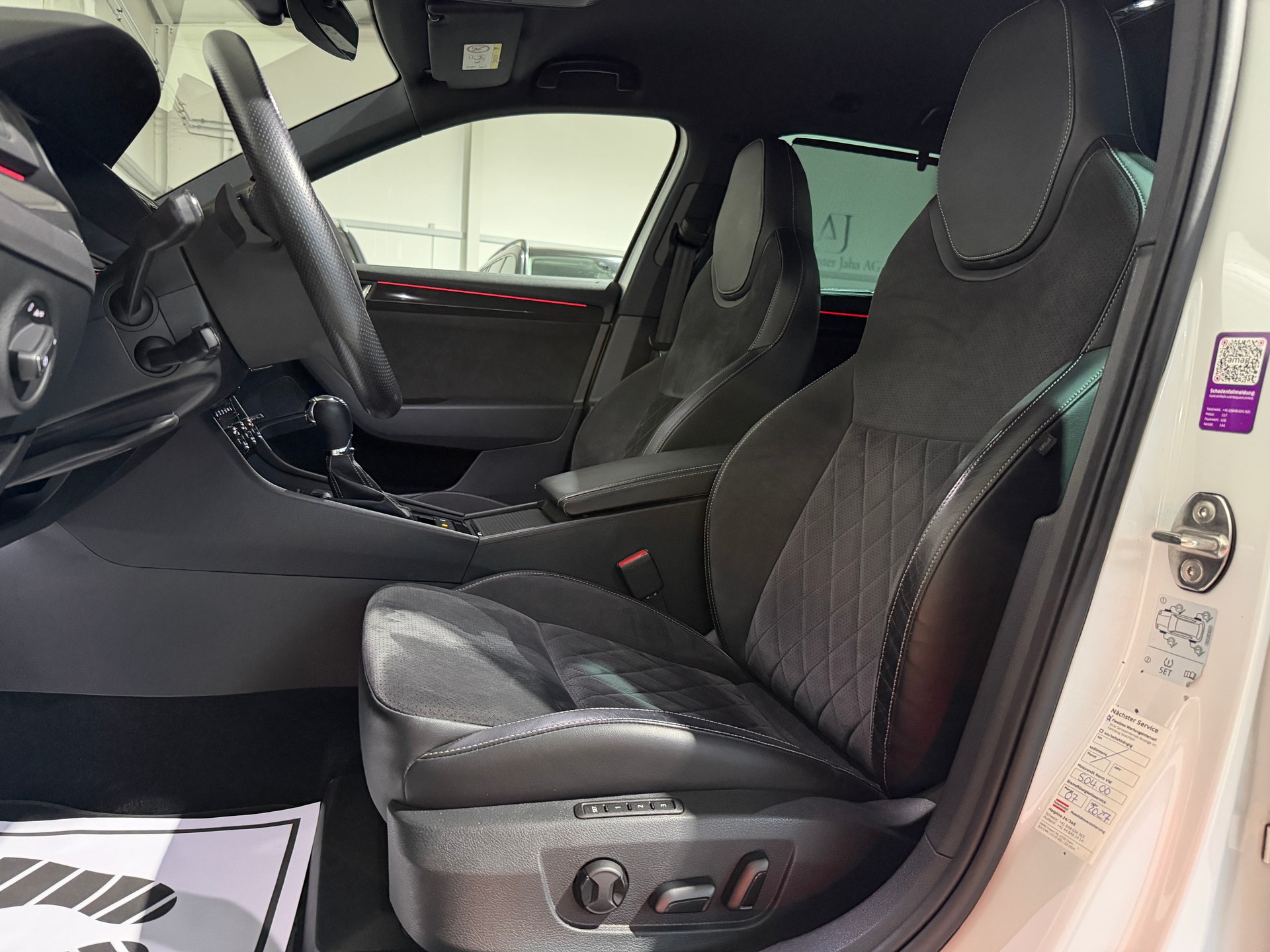 SKODA Superb Combi 2.0 TSI SportLine+ DSG 4x4 (CH)-image-15