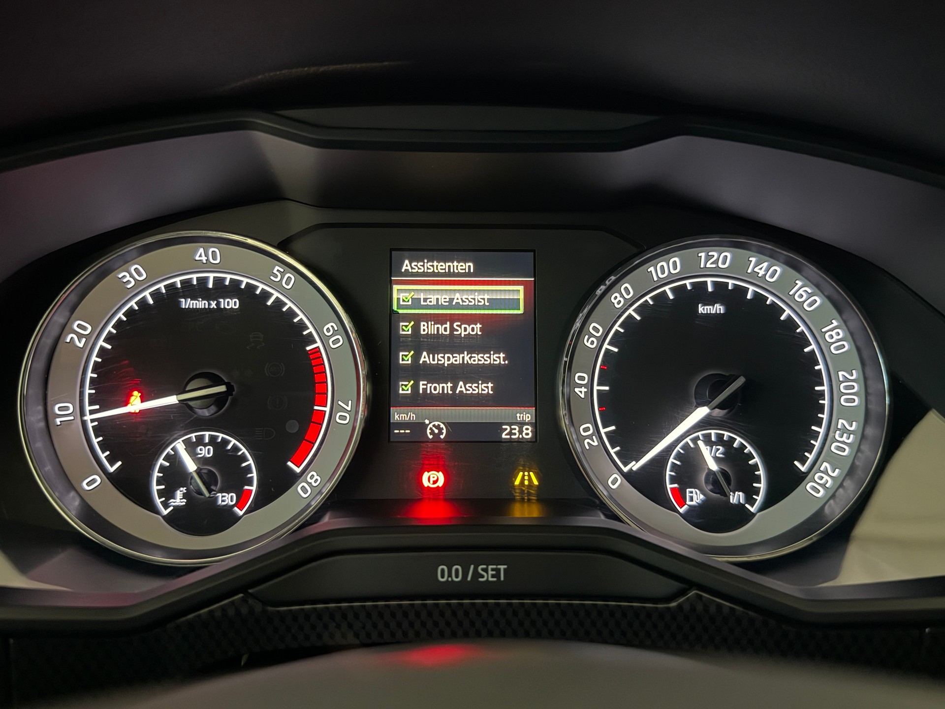 SKODA Superb Combi 2.0 TSI SportLine+ DSG 4x4 (CH)-image-8