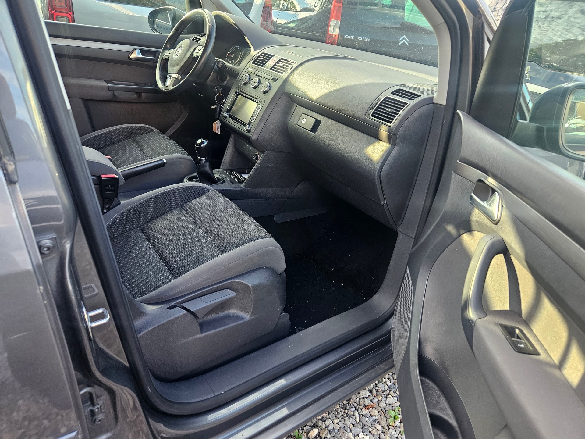 VW Touran 1.6 TDI Comfortline-image-5