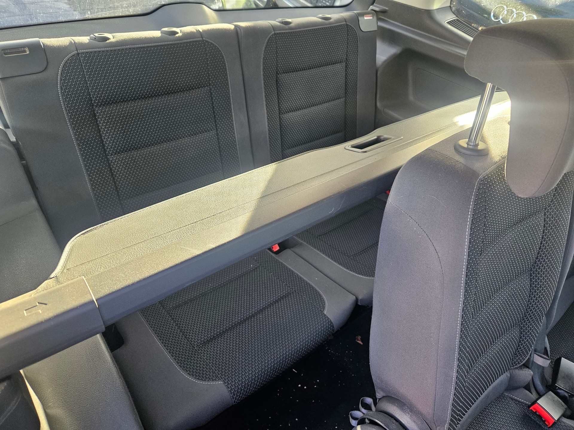 VW Touran 1.6 TDI Comfortline-image-12