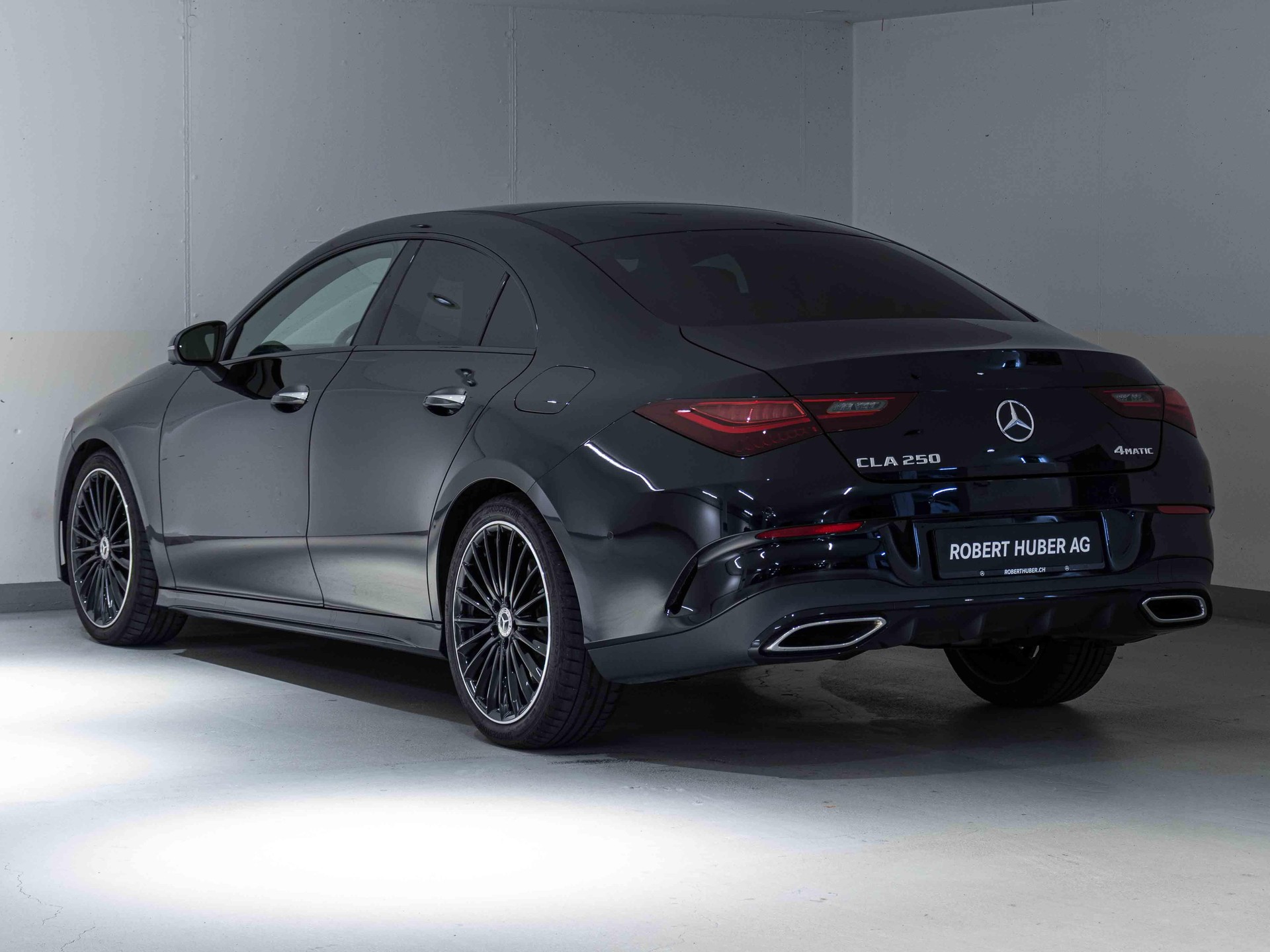 MERCEDES-BENZ CLA 250 4MATIC Coupé-image-4