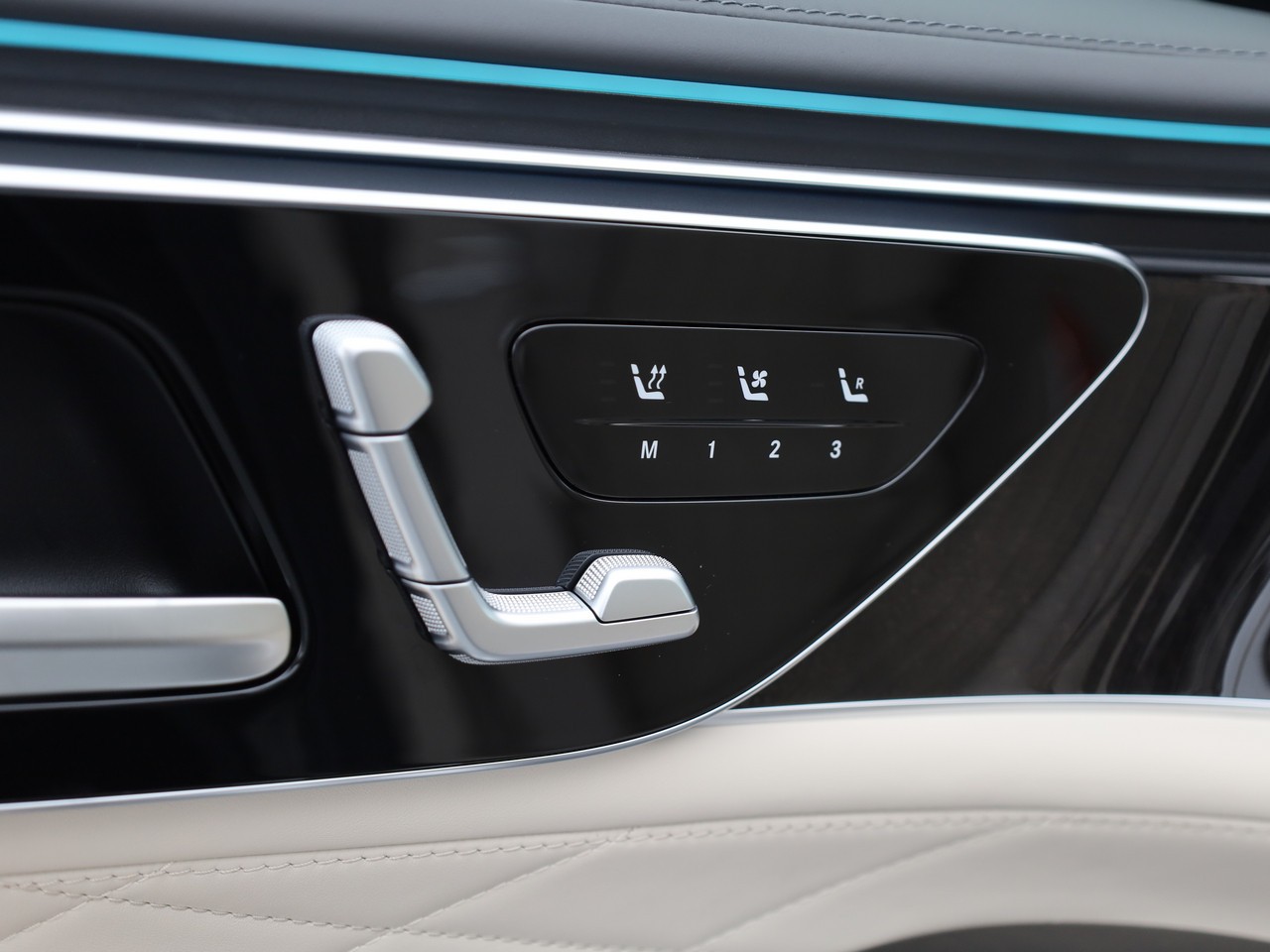MERCEDES-BENZ S 580 L 4Matic 9G-Tronic-image-16