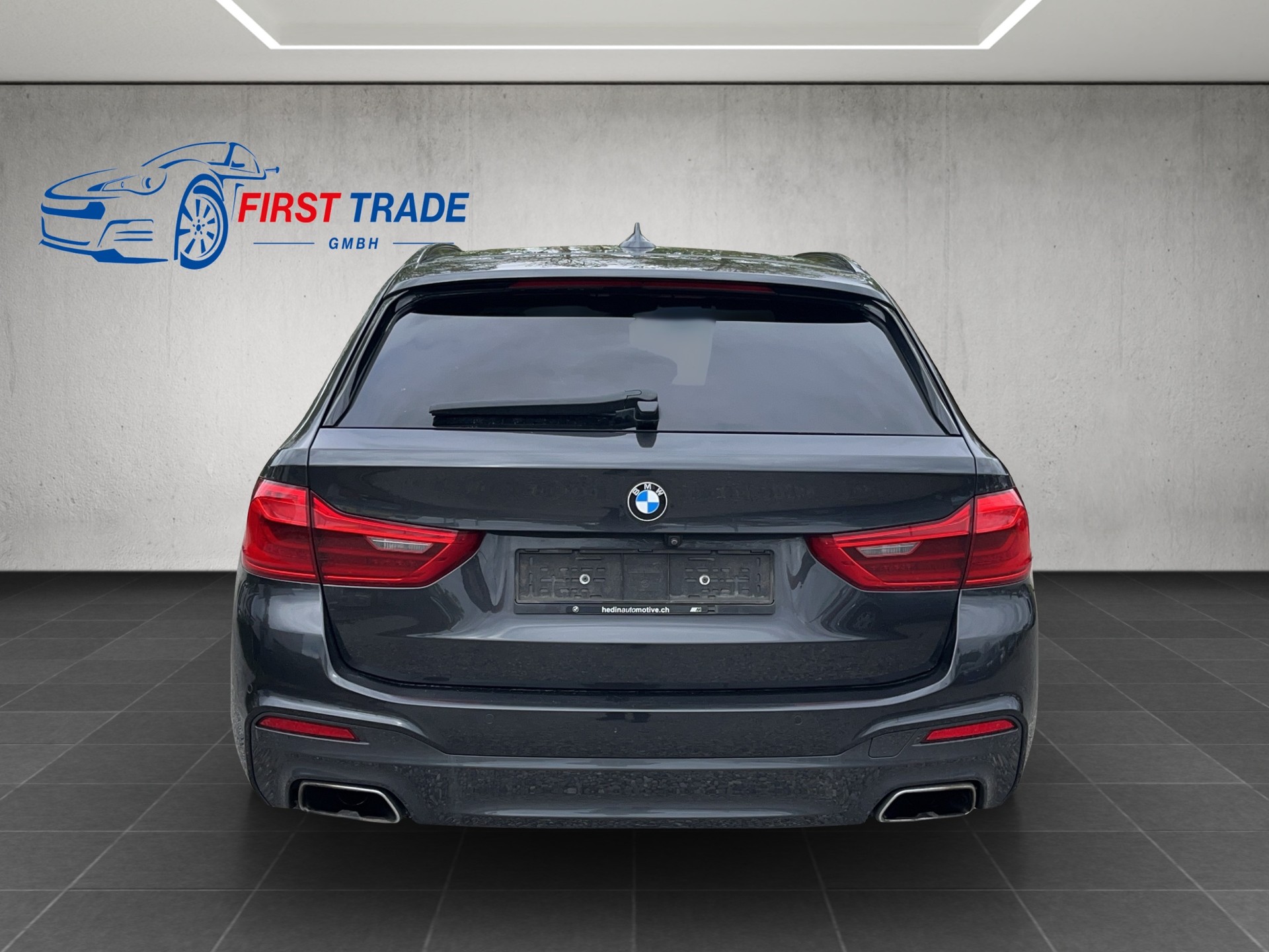BMW 540i xDrive Touring Luxury Line Steptronic-image-5