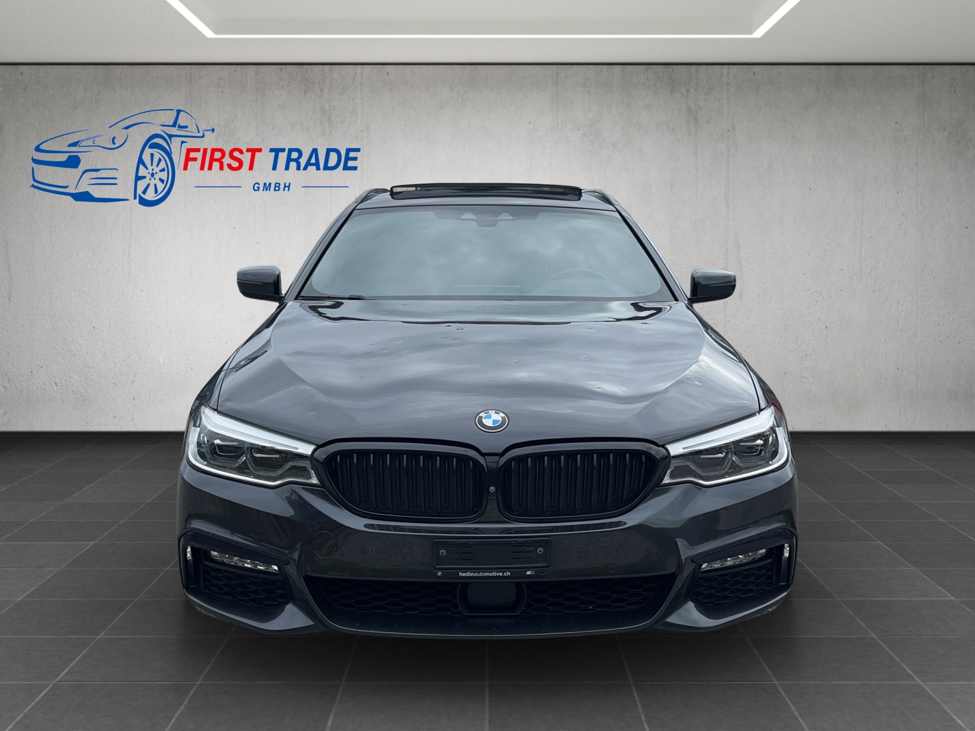 BMW 540i xDrive Touring Luxury Line Steptronic-image-1