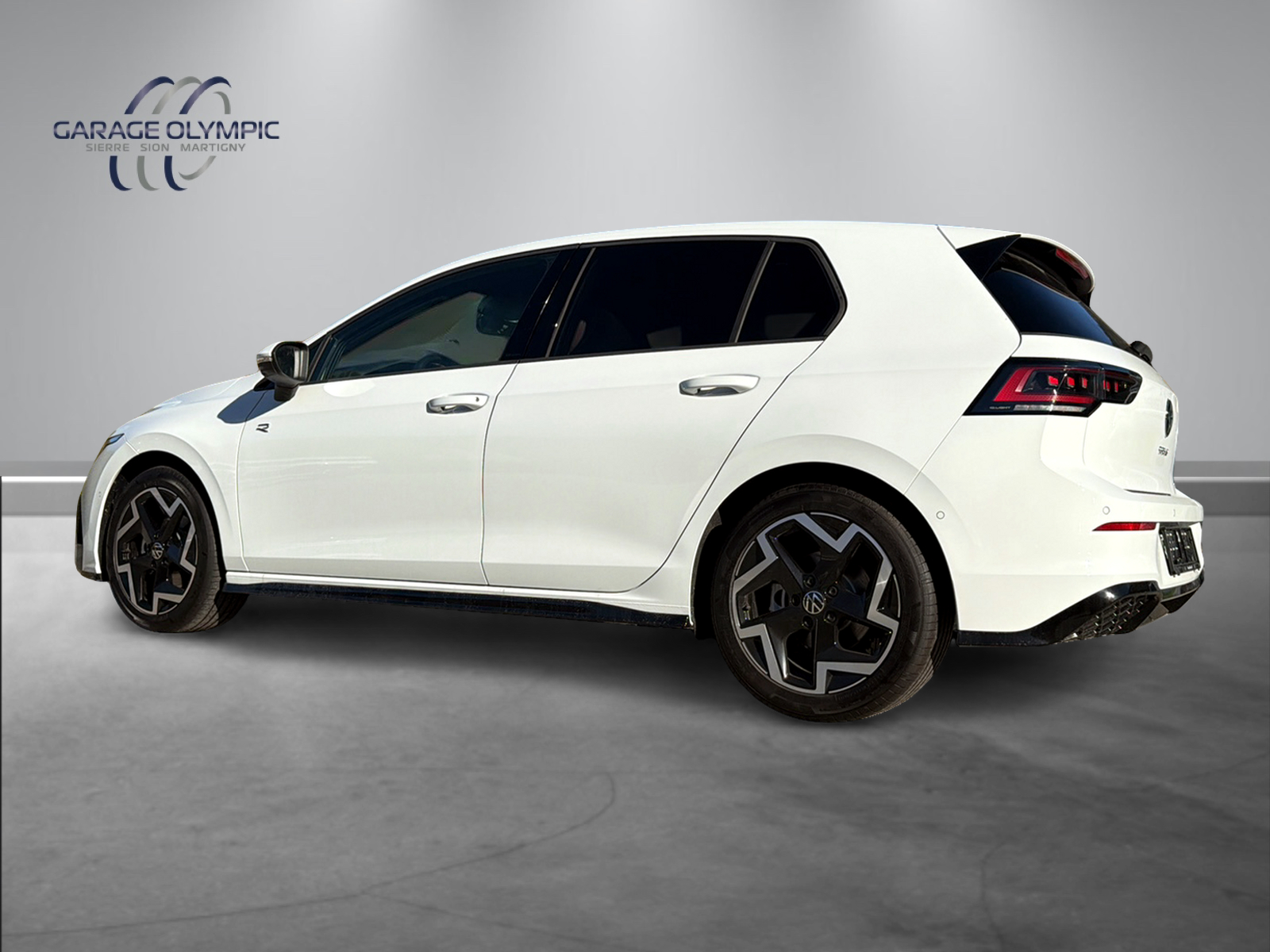 VW Golf 1.5 e TSI mHEV R-Line DSG-image-2