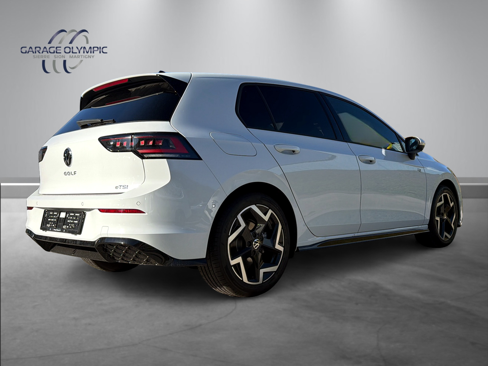 VW Golf 1.5 e TSI mHEV R-Line DSG-image-4