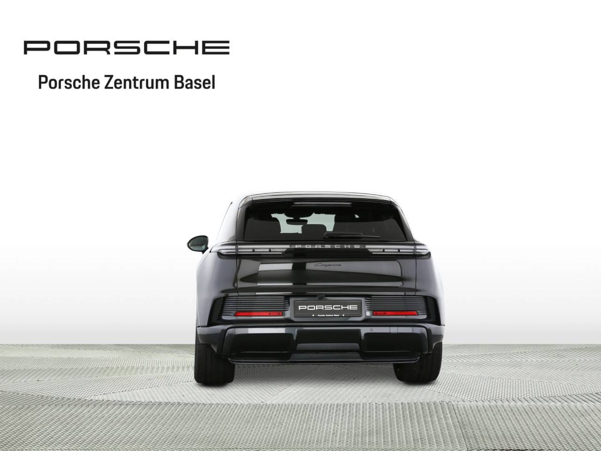 PORSCHE Cayenne Electric-image-7