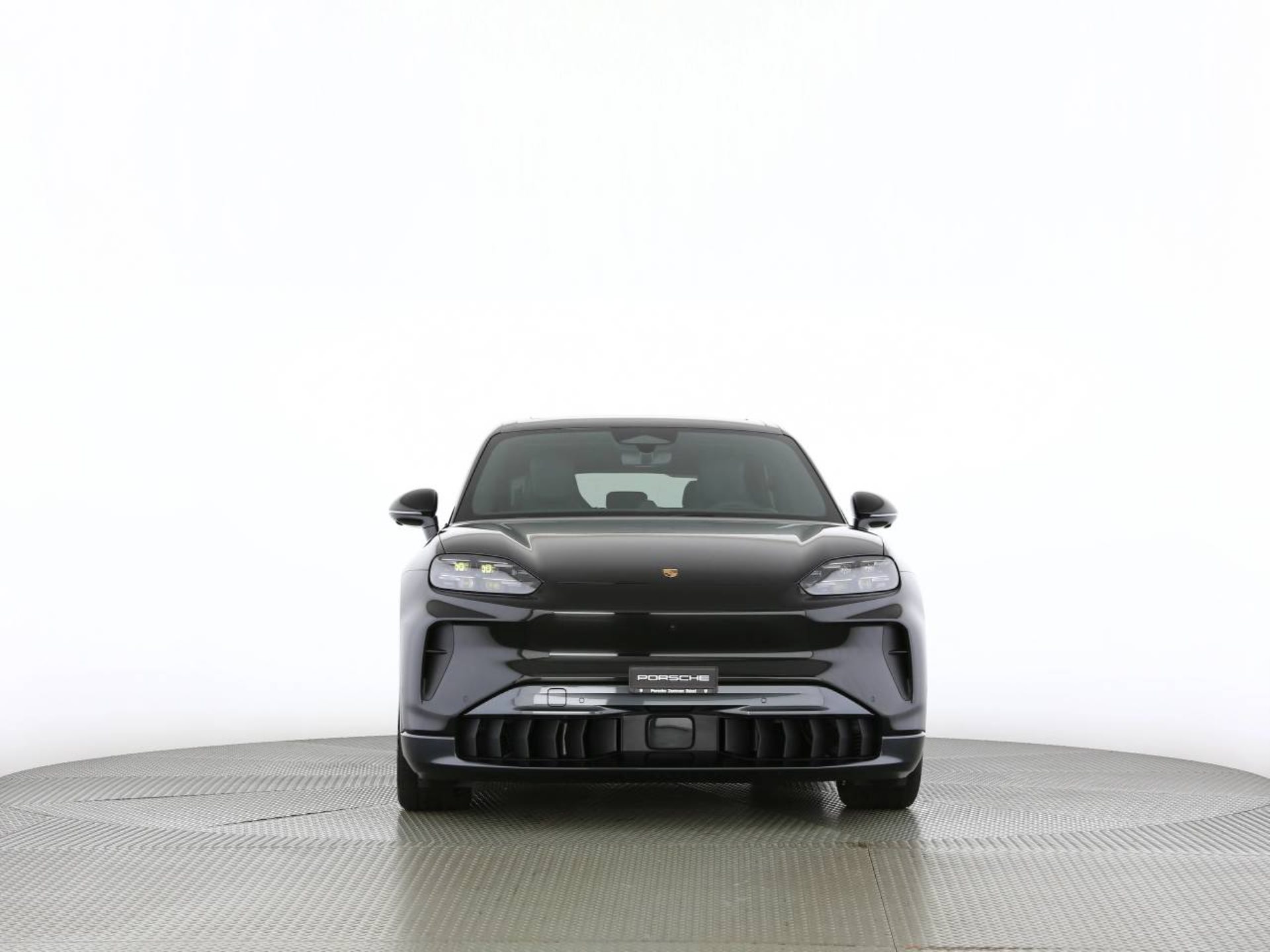 PORSCHE Cayenne Electric-image-31