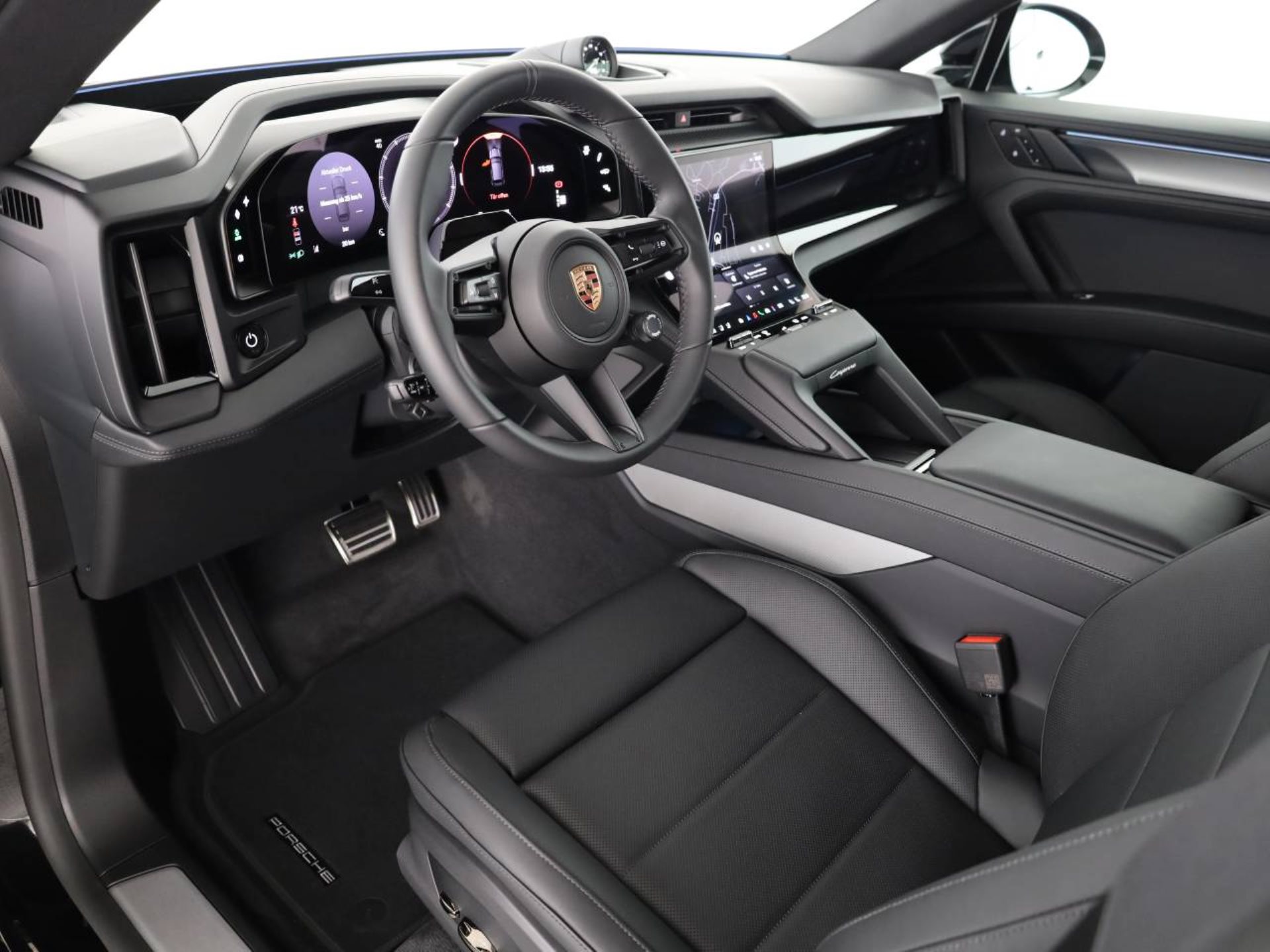 PORSCHE Cayenne Electric-image-3