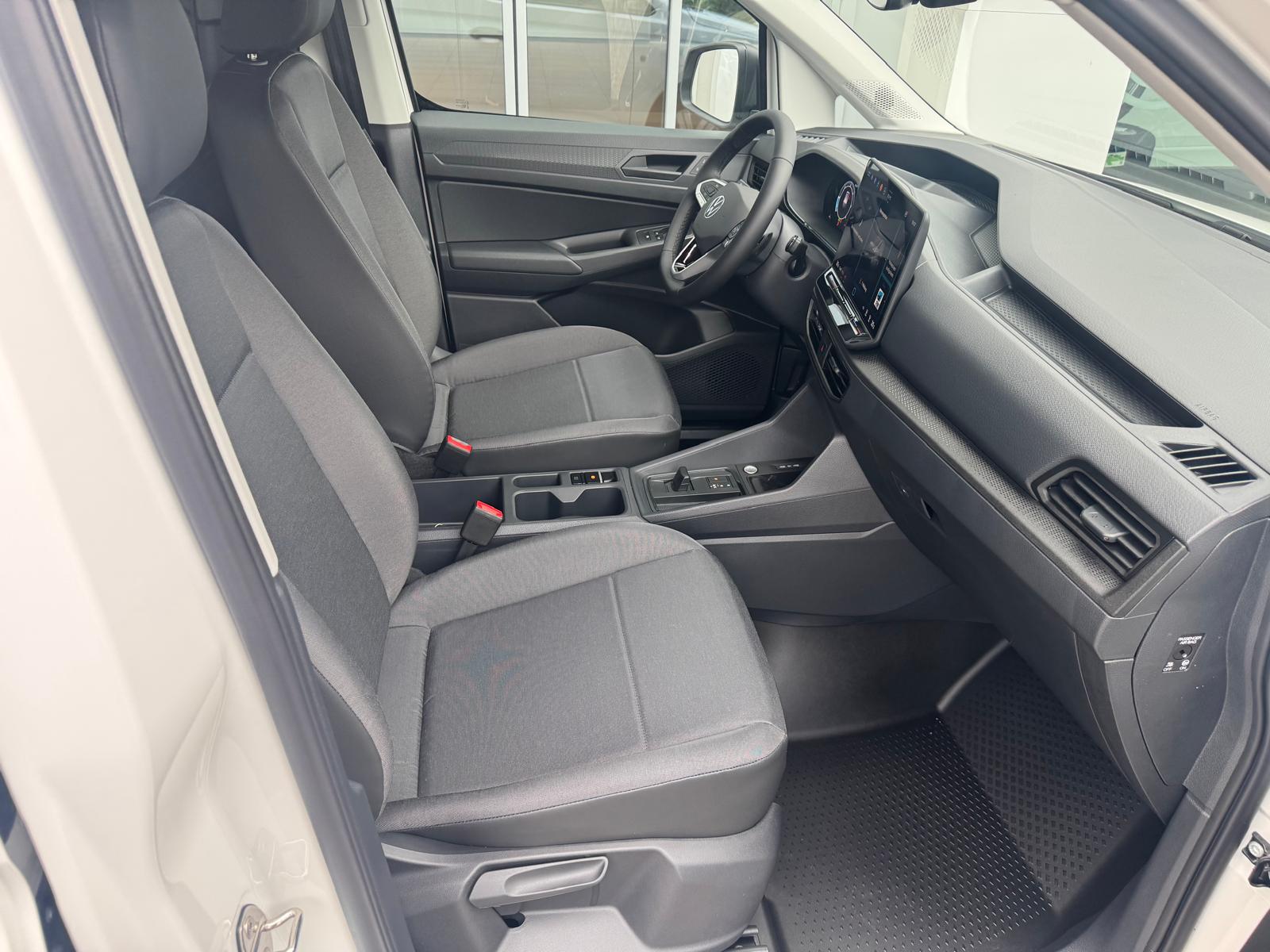 VW Caddy Cargo 2.0TDI DSG-image-2