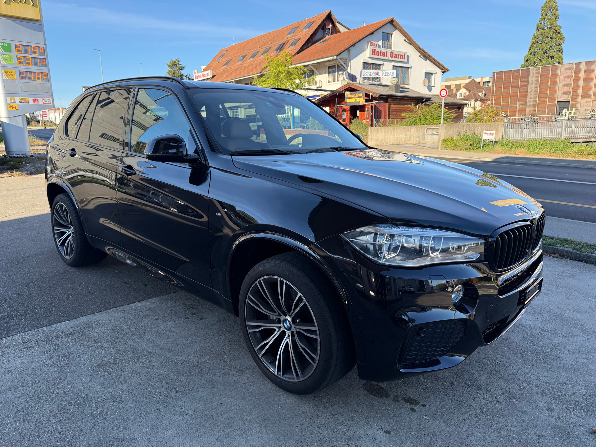 BMW X5 xDrive 40d Pure M Sport Steptronic-image-2