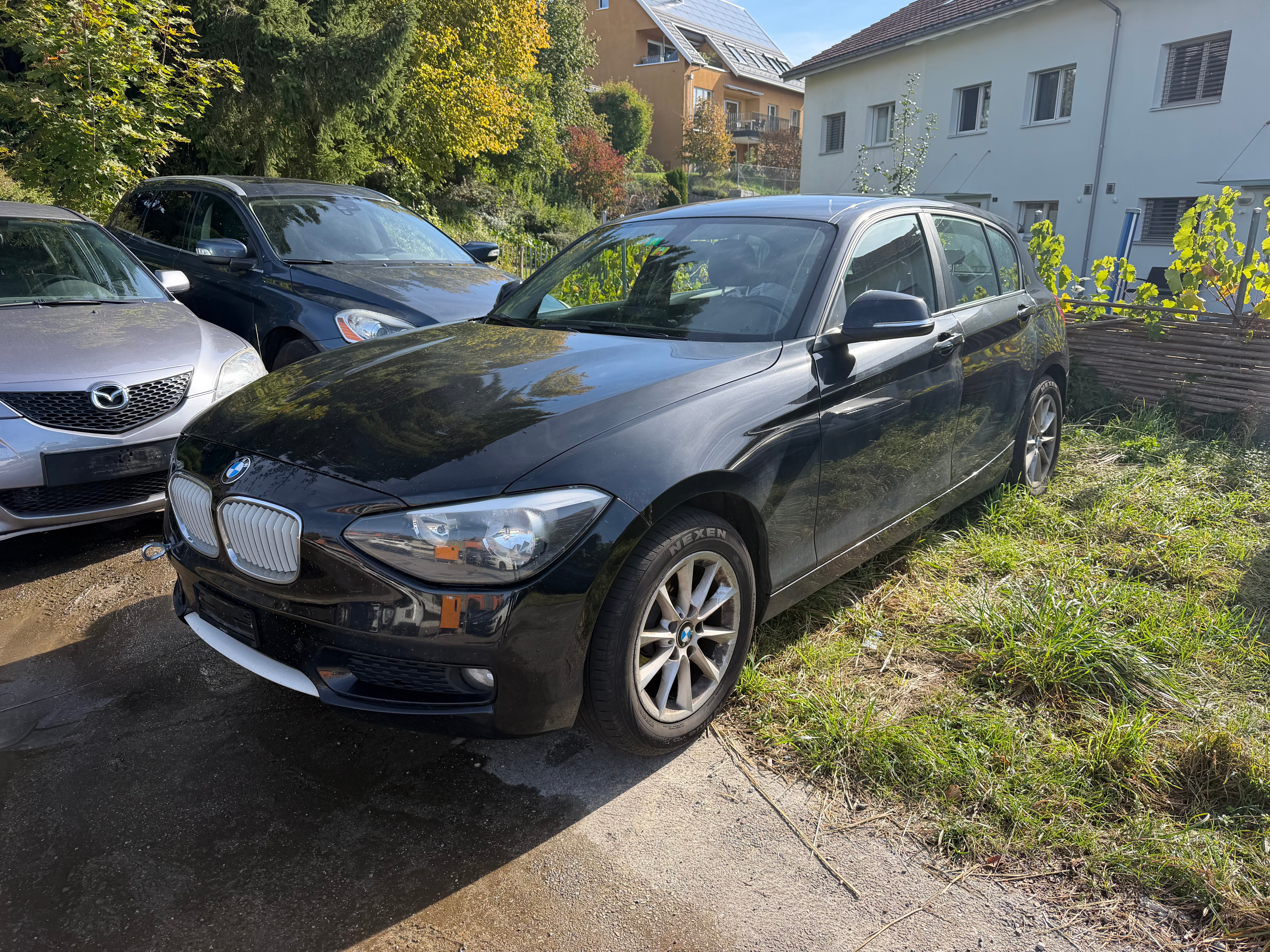 Car photo